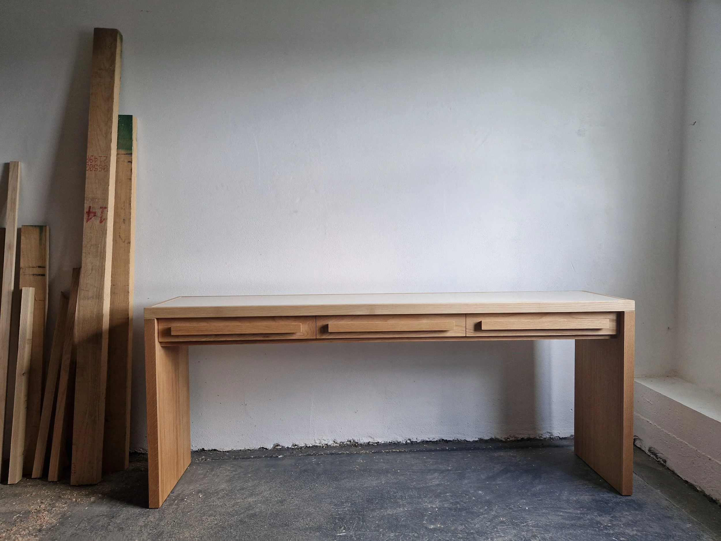 Console Table - Quartz & Oak