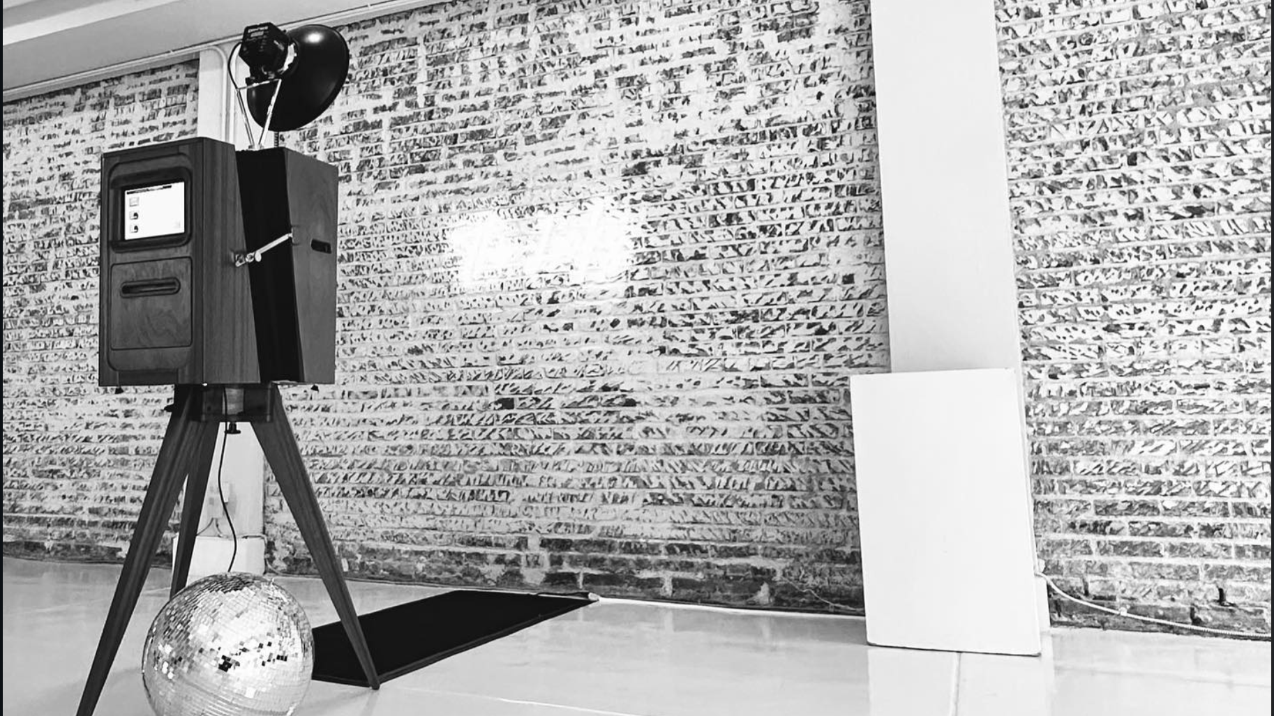What Makes a Photo Booth Luxury, and What Is Just Marketing?
