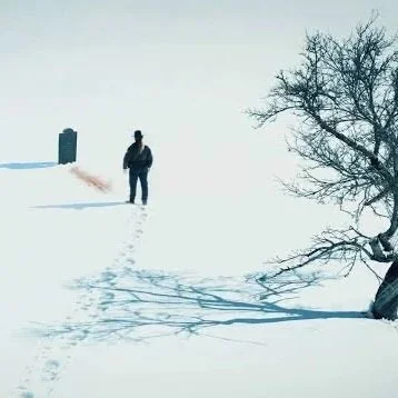 THE GLORIOUS DEAD