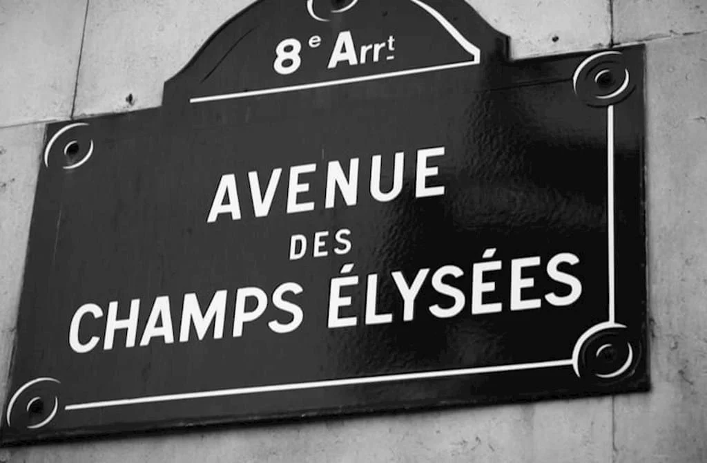 Mod's Hair Salon opened salon near champs elysees paris.