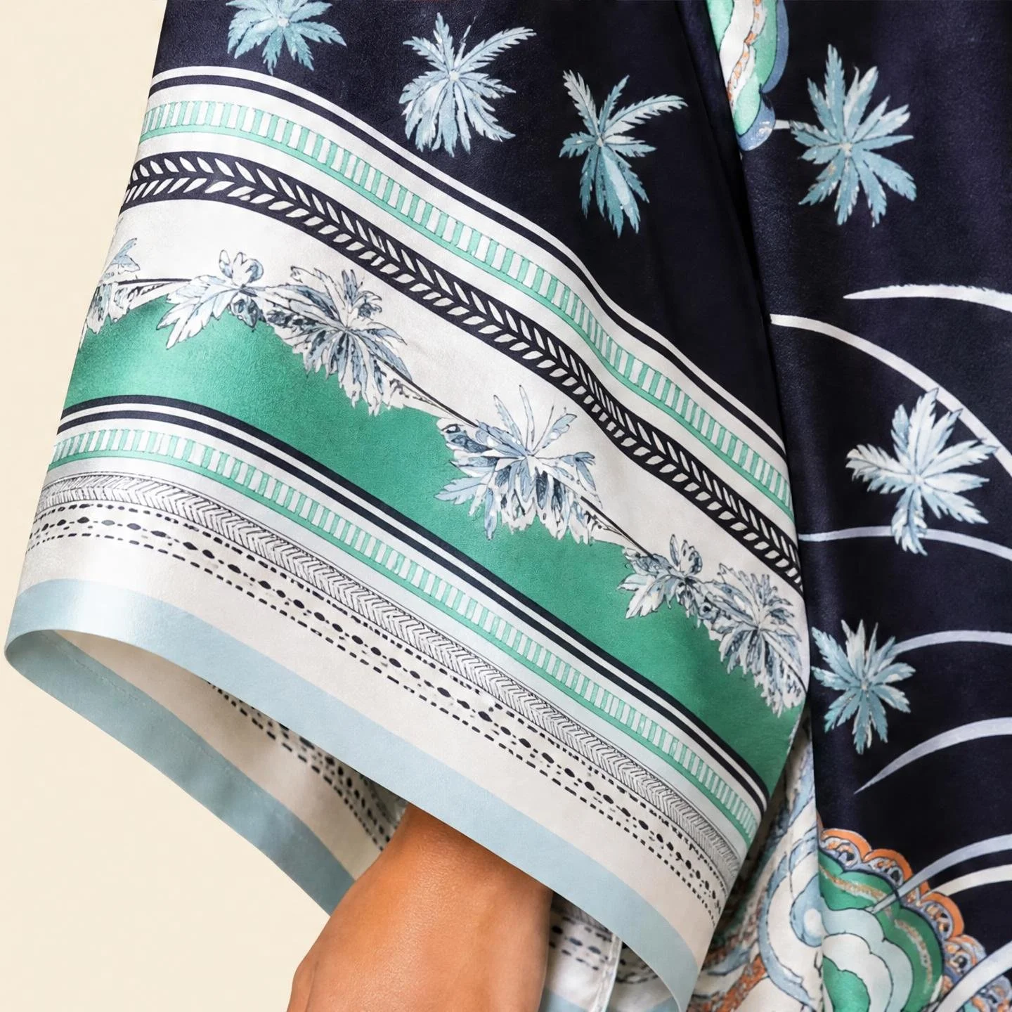 palmera_riviera-breeze_robe03.jpeg