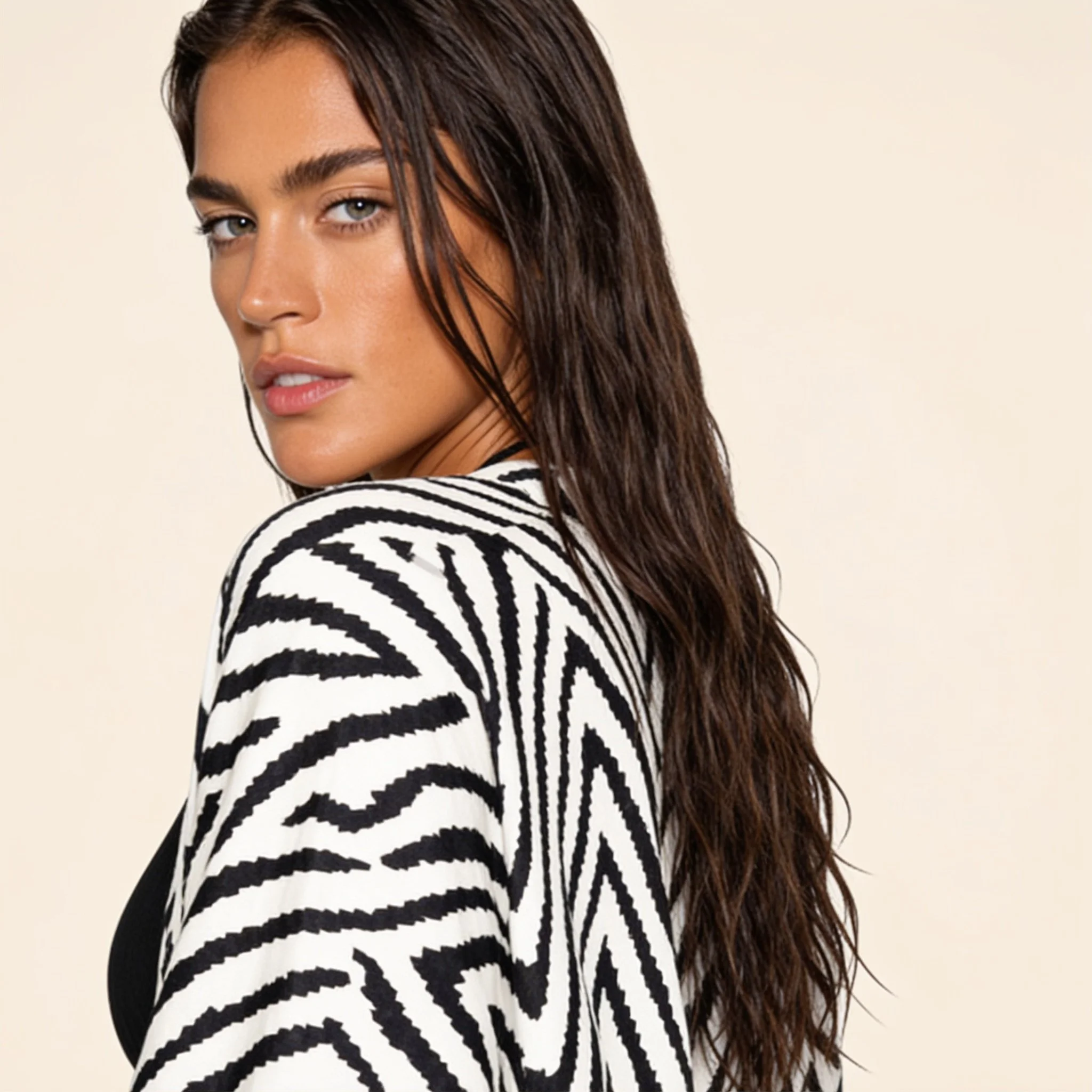 tangier_zebra-noir_robe02.jpeg