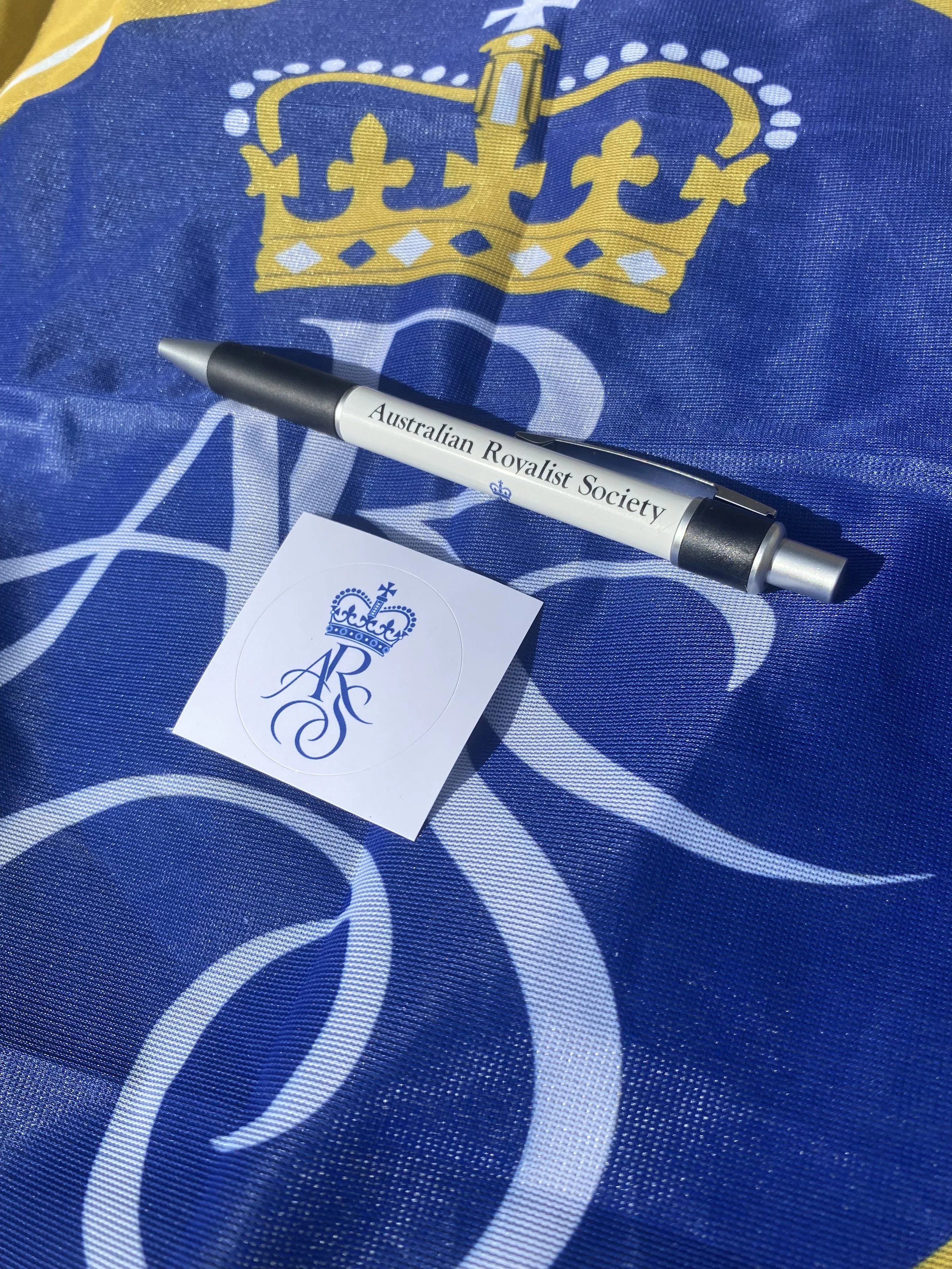 Royalist Pen