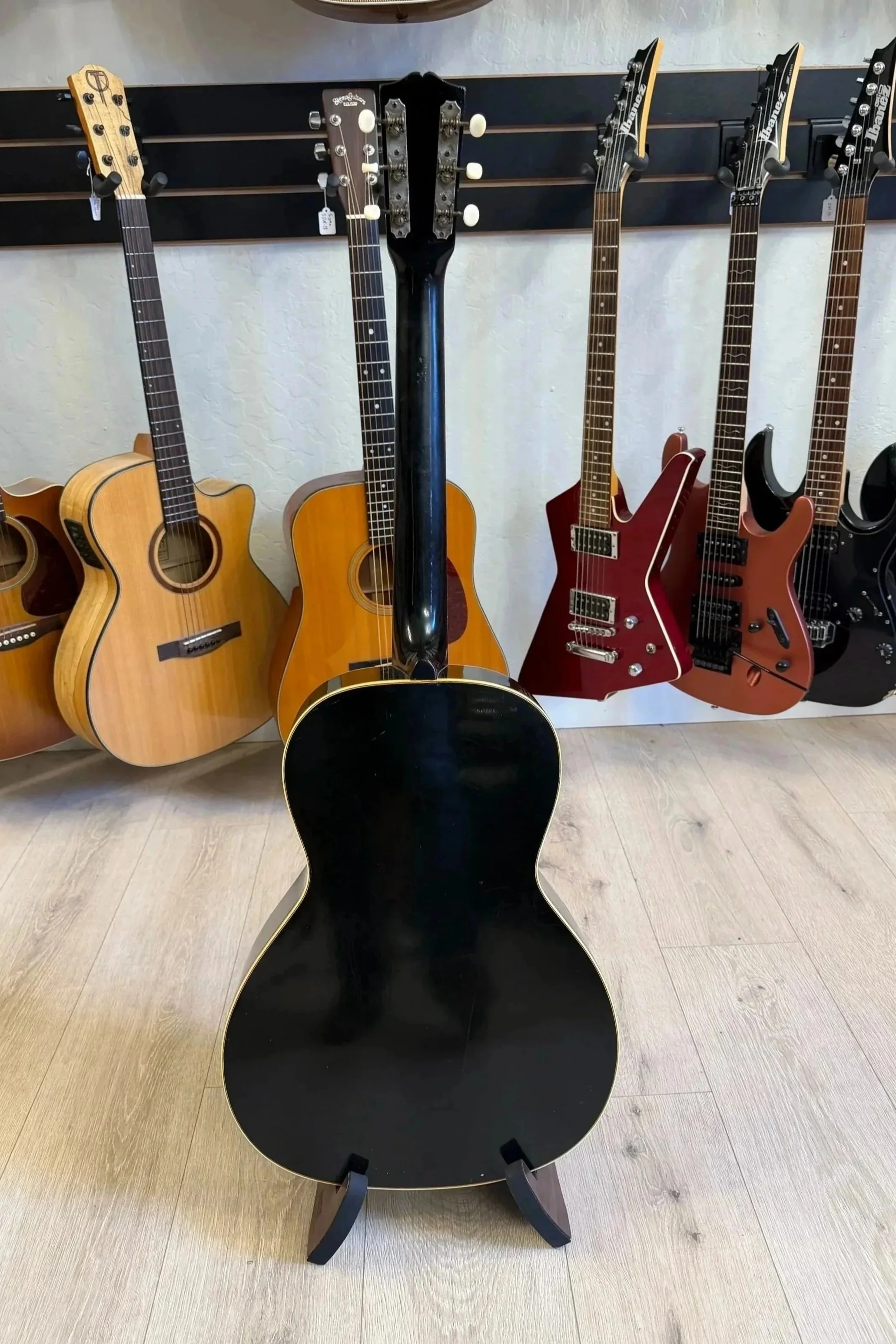 1942 Gibson L-00 full back view