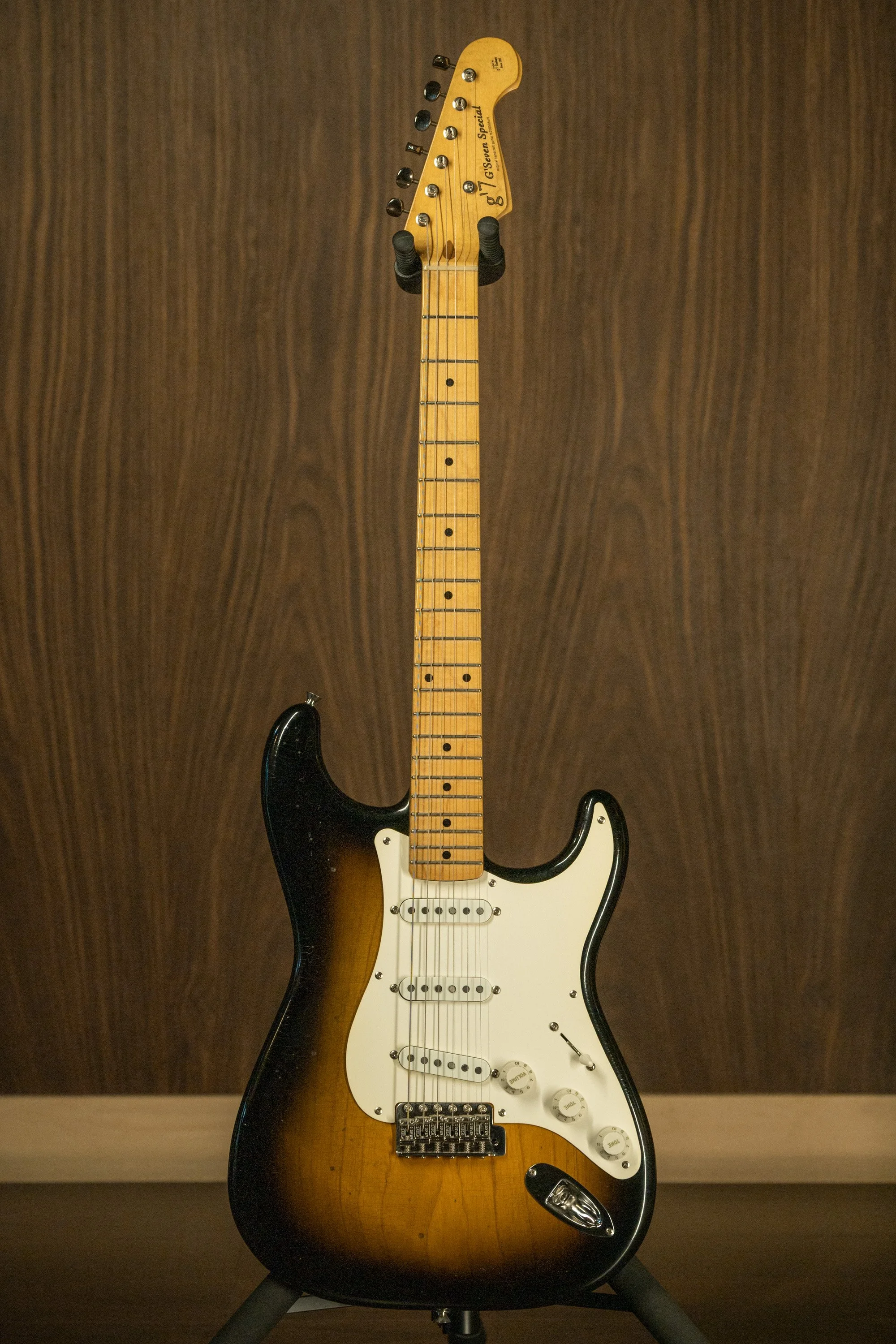 g7-ST "2-Tone Sunburst" Lightly Aged