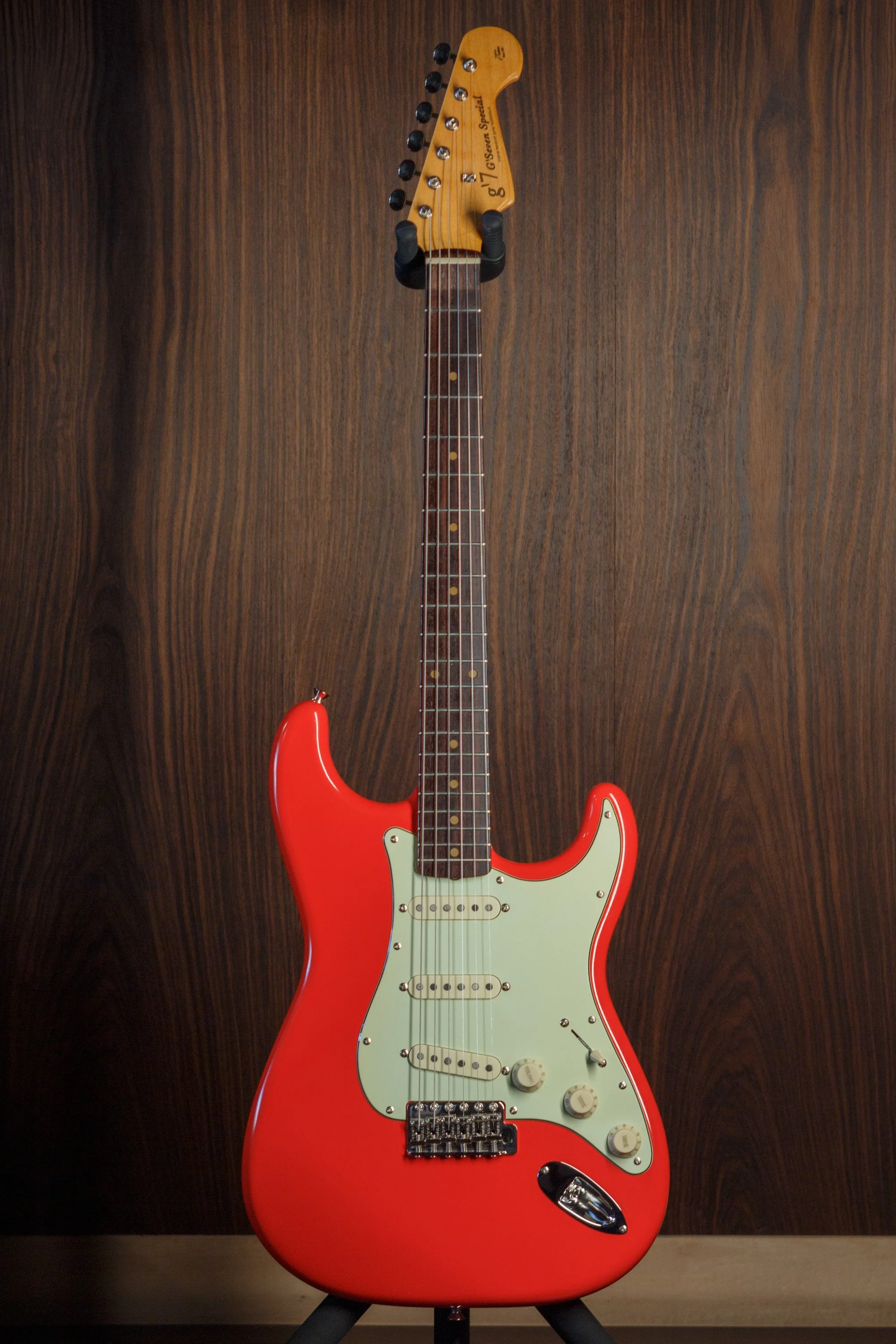 g7-ST "Fiesta Red" Half Vintage