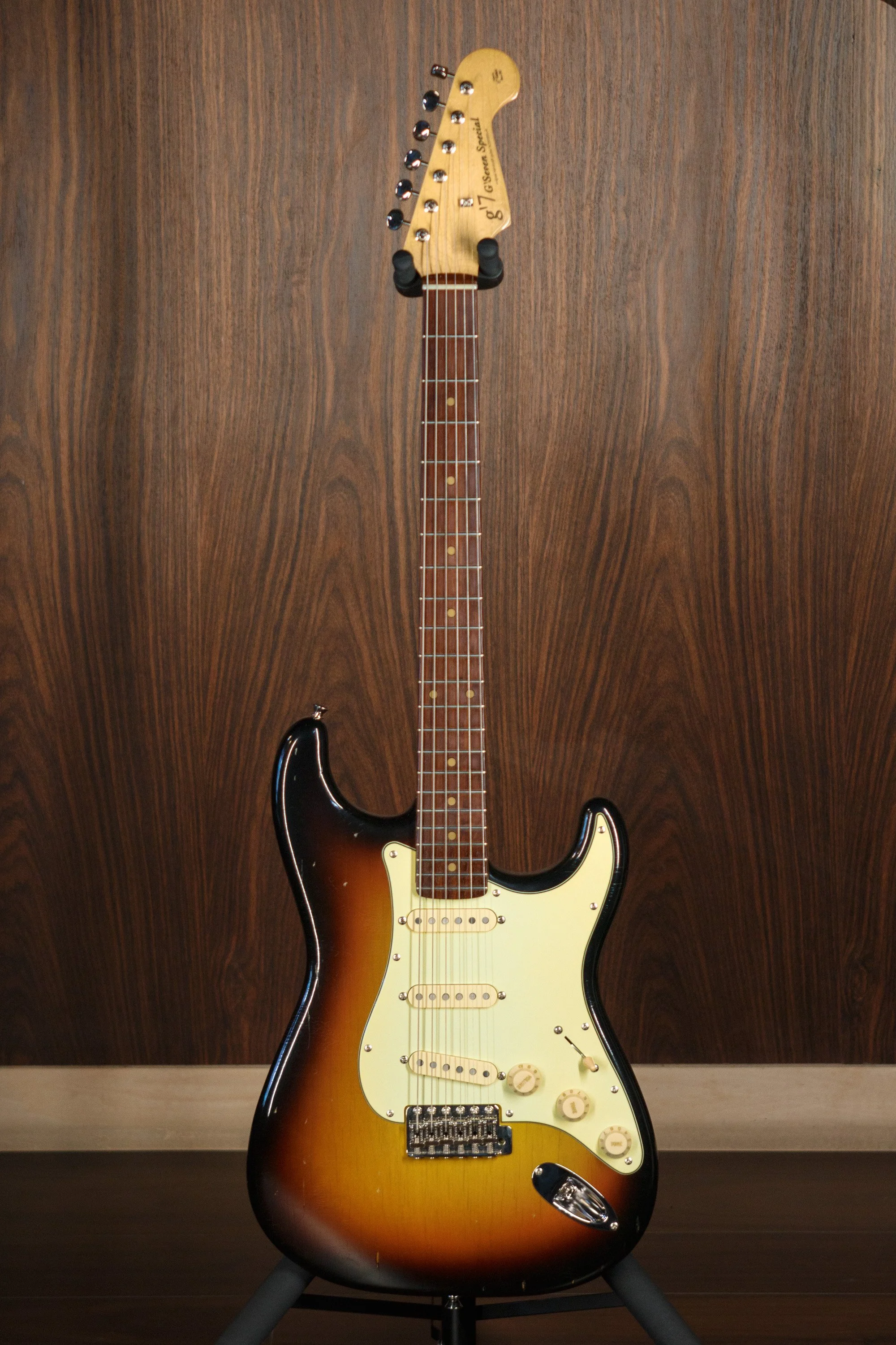 g7-ST "3-Tone Sunburst" Lightly Aged