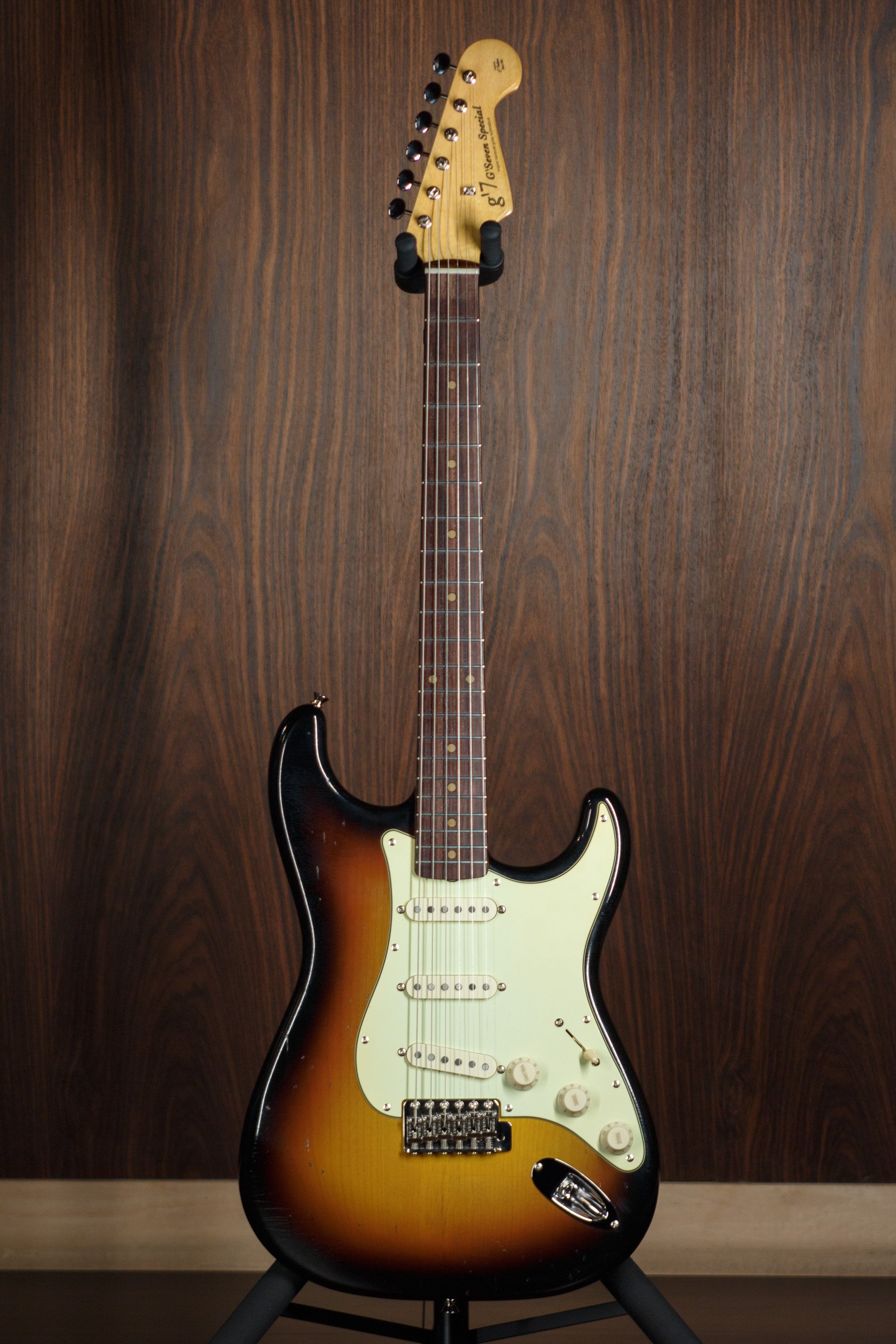g7-ST "3-Tone Sunburst" Lightly Aged