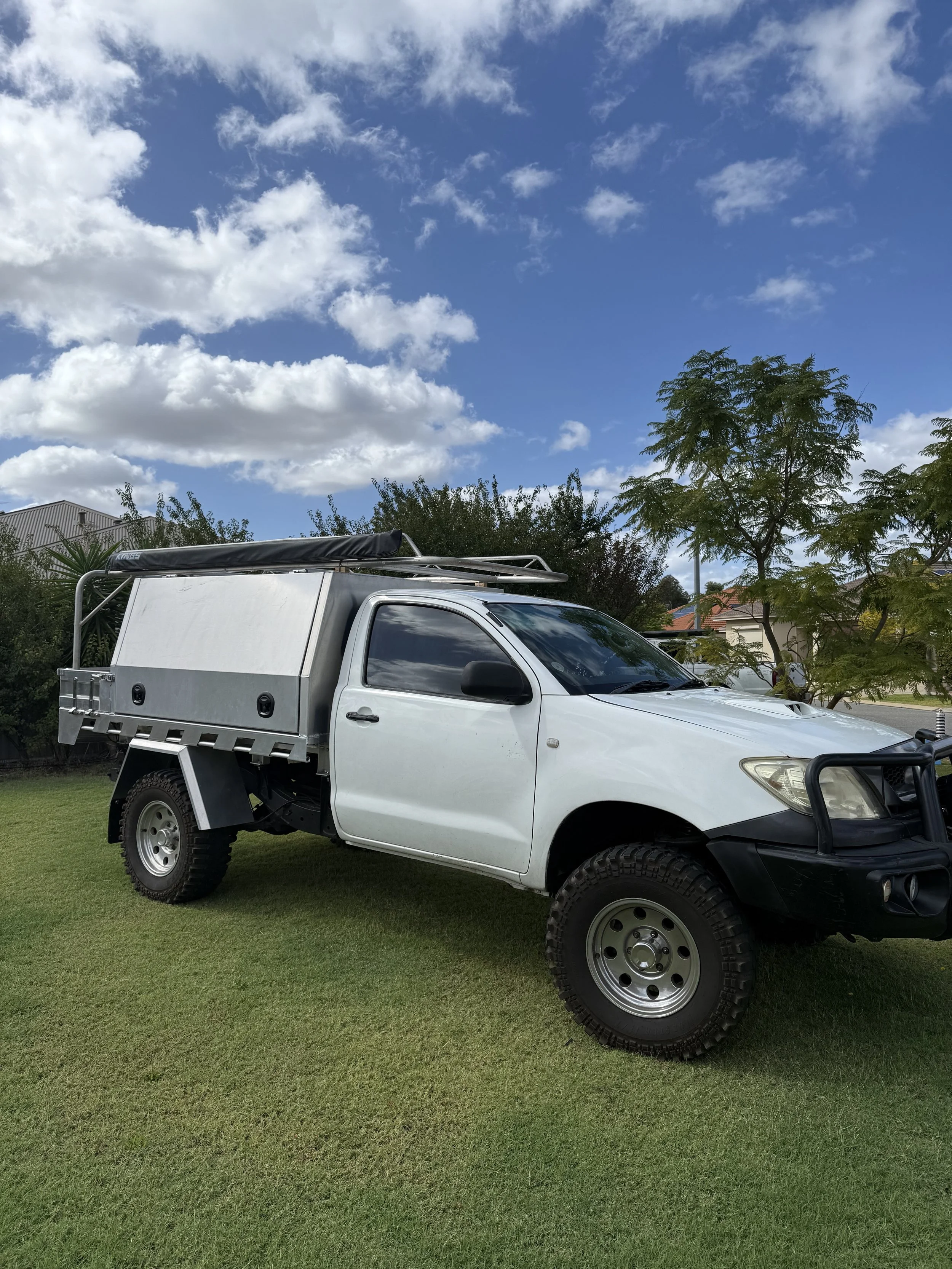 Single Cab hilux for Saxon Plumbing & Gas