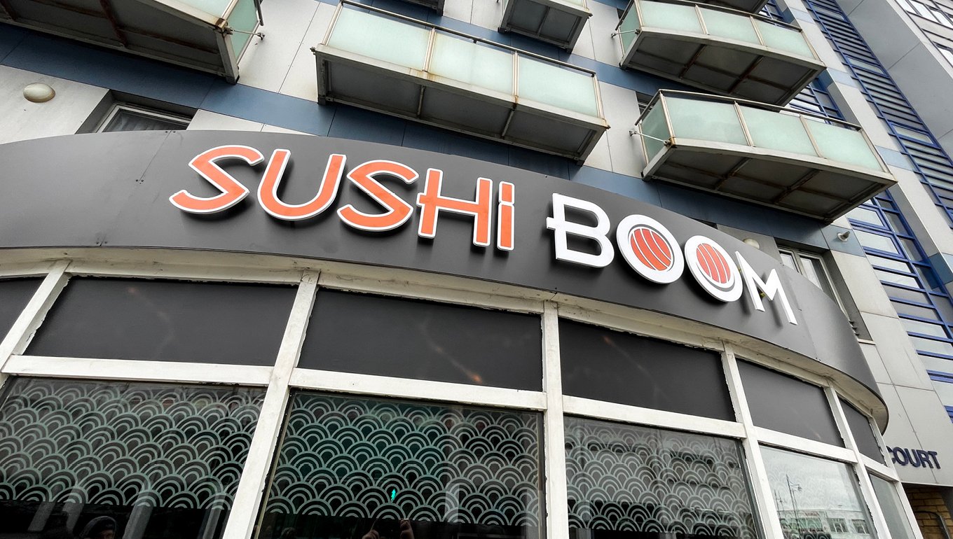 Close-up-of-the-raised-lettering-for-the-Sushi-Front-shop-sign-in-Romford.jpg