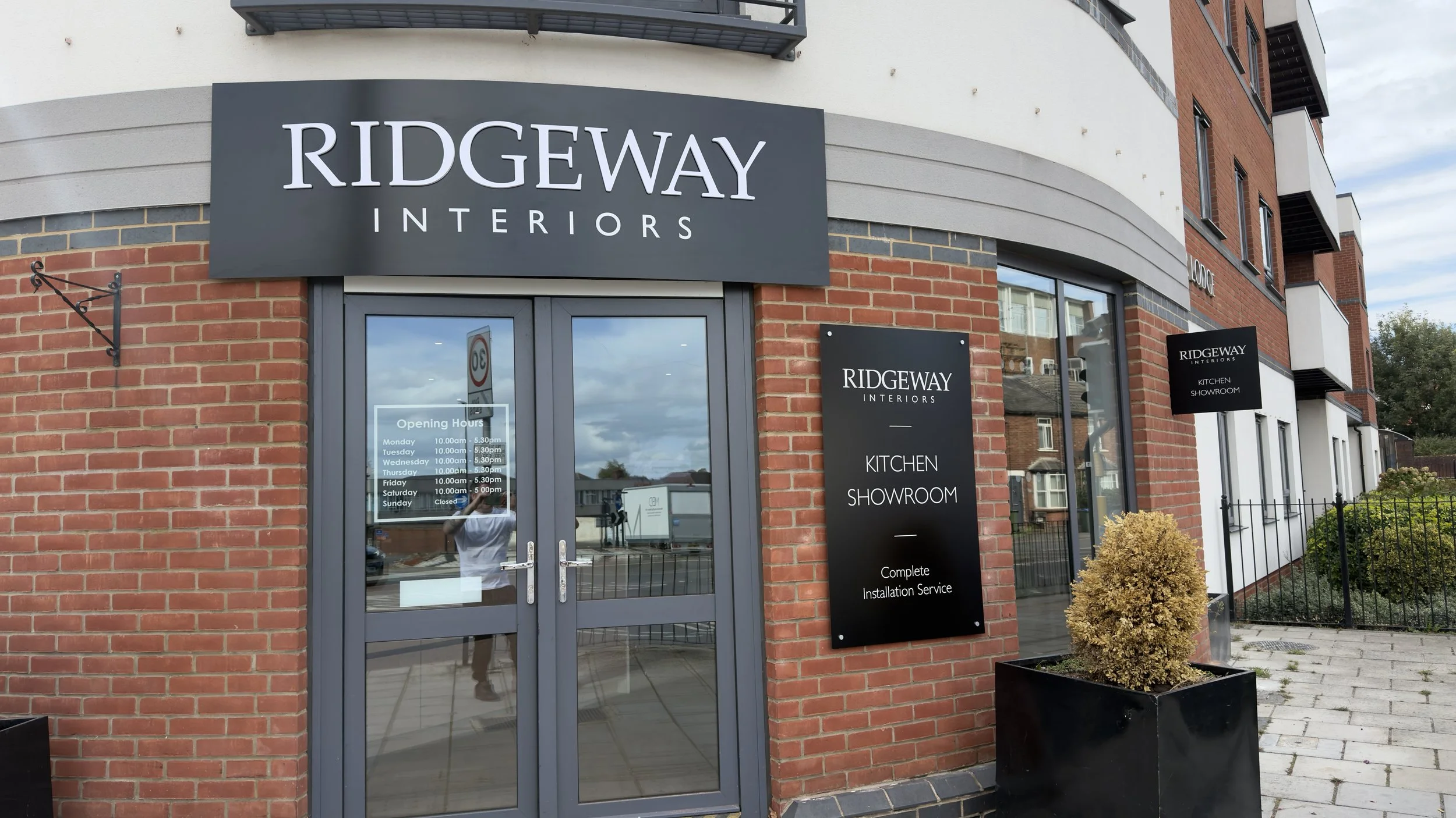 Complete kitchen showroom rebrand with raised lettering and external signs in Aylesbury.jpeg