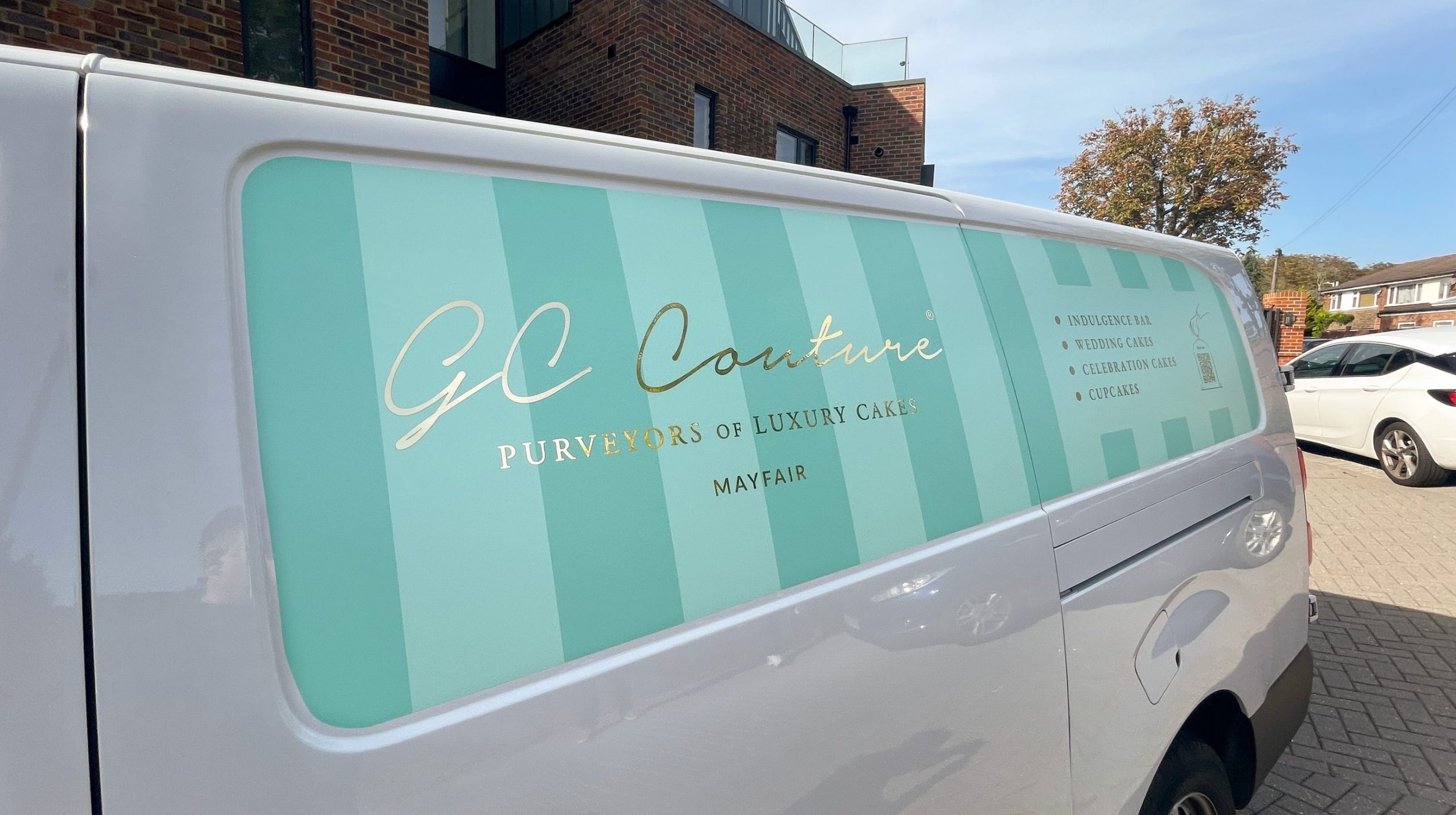 Side-of-van-graphics-created-printed-and-installed-for-luxury-cake-company-gc-couture-by-Toy-Creative-scaled.jpg