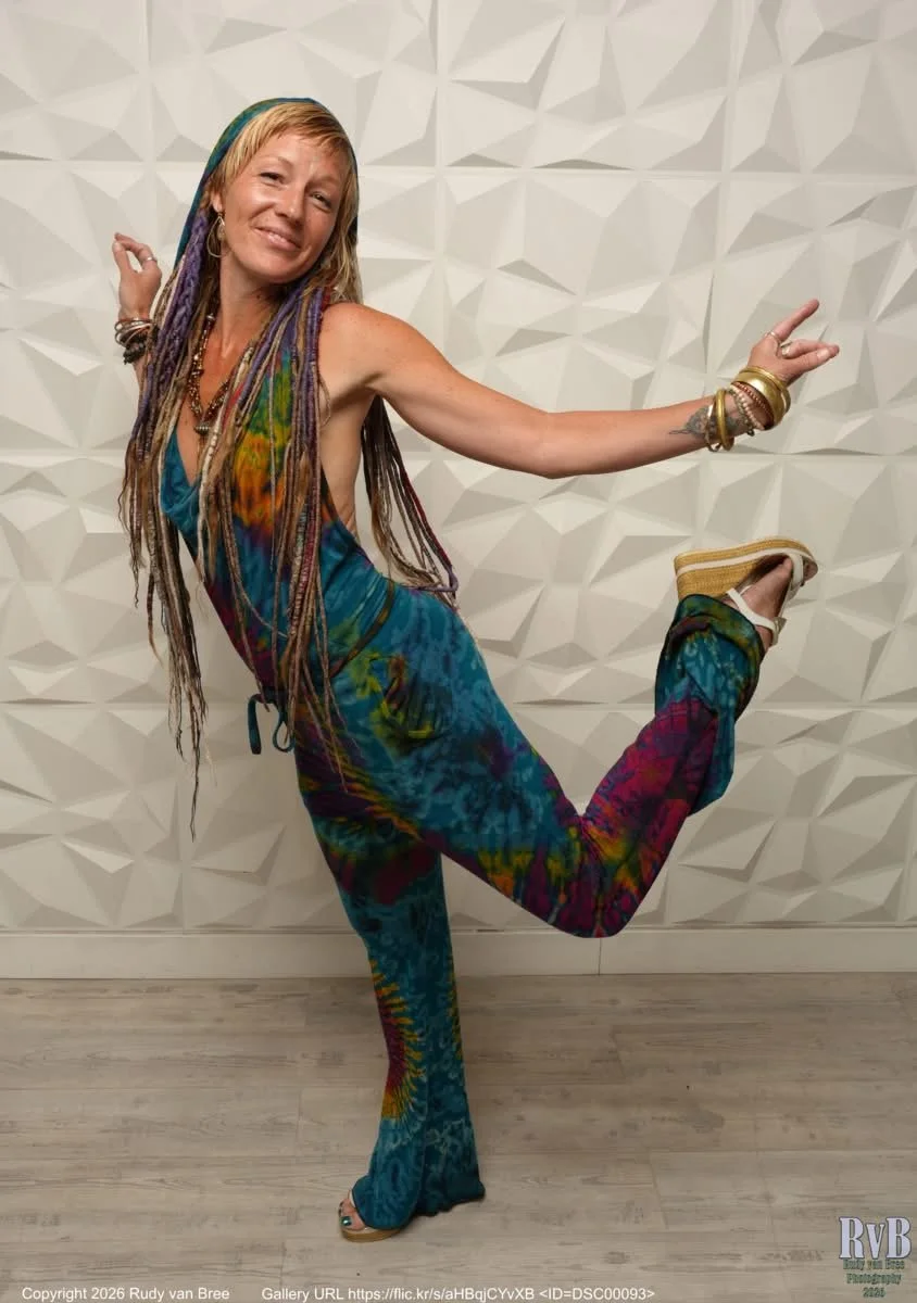 About Me Section for Myndy Jean in the Get Decoded Reports Website