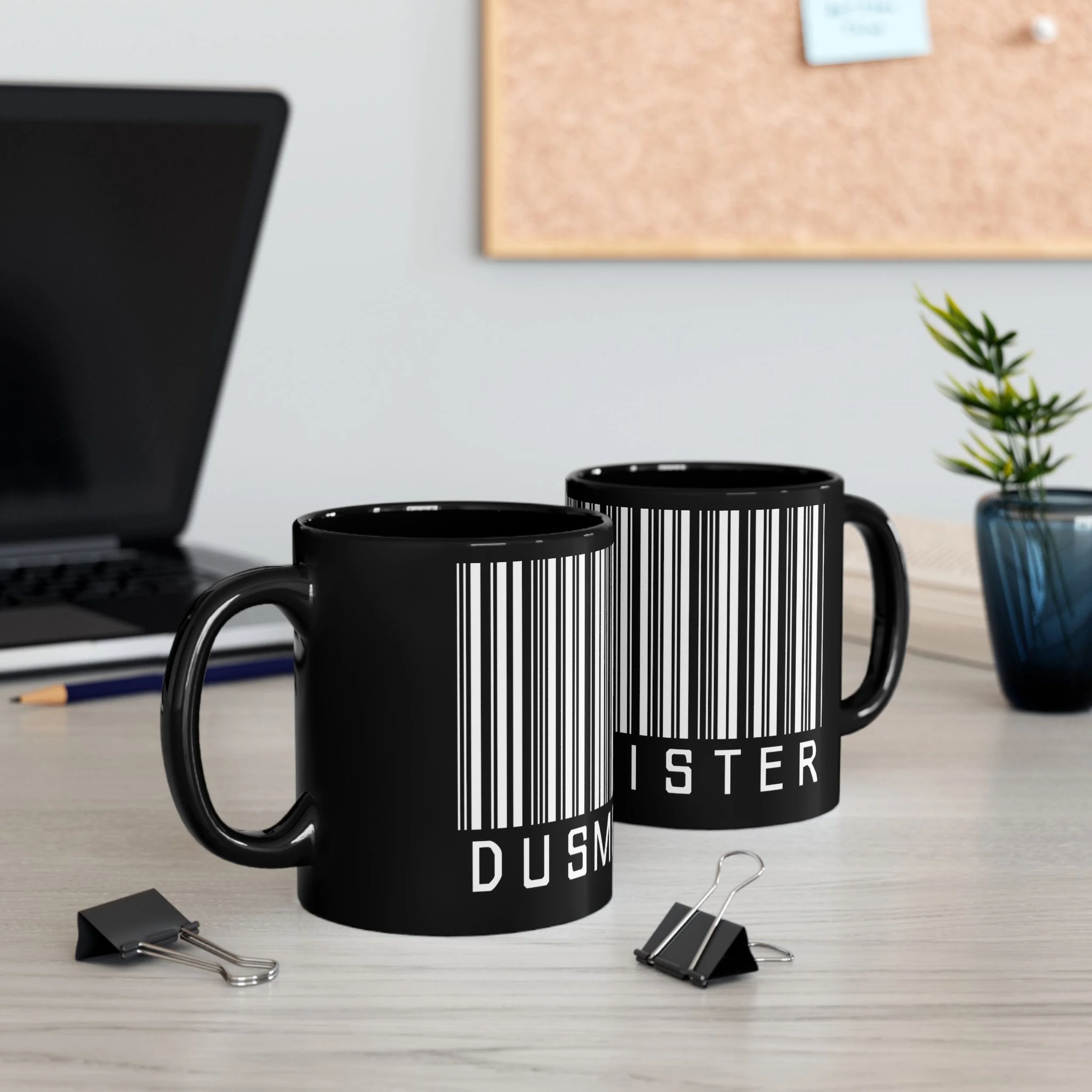Black Mug_04.png