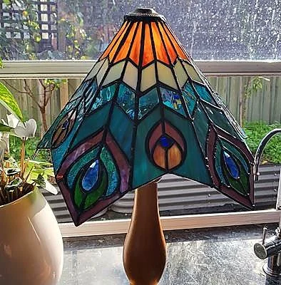 stained_glass_lamp_web.jpg