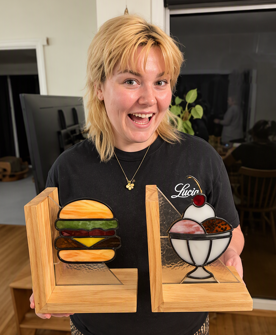 Sarah-Mays Yummy bookends.png