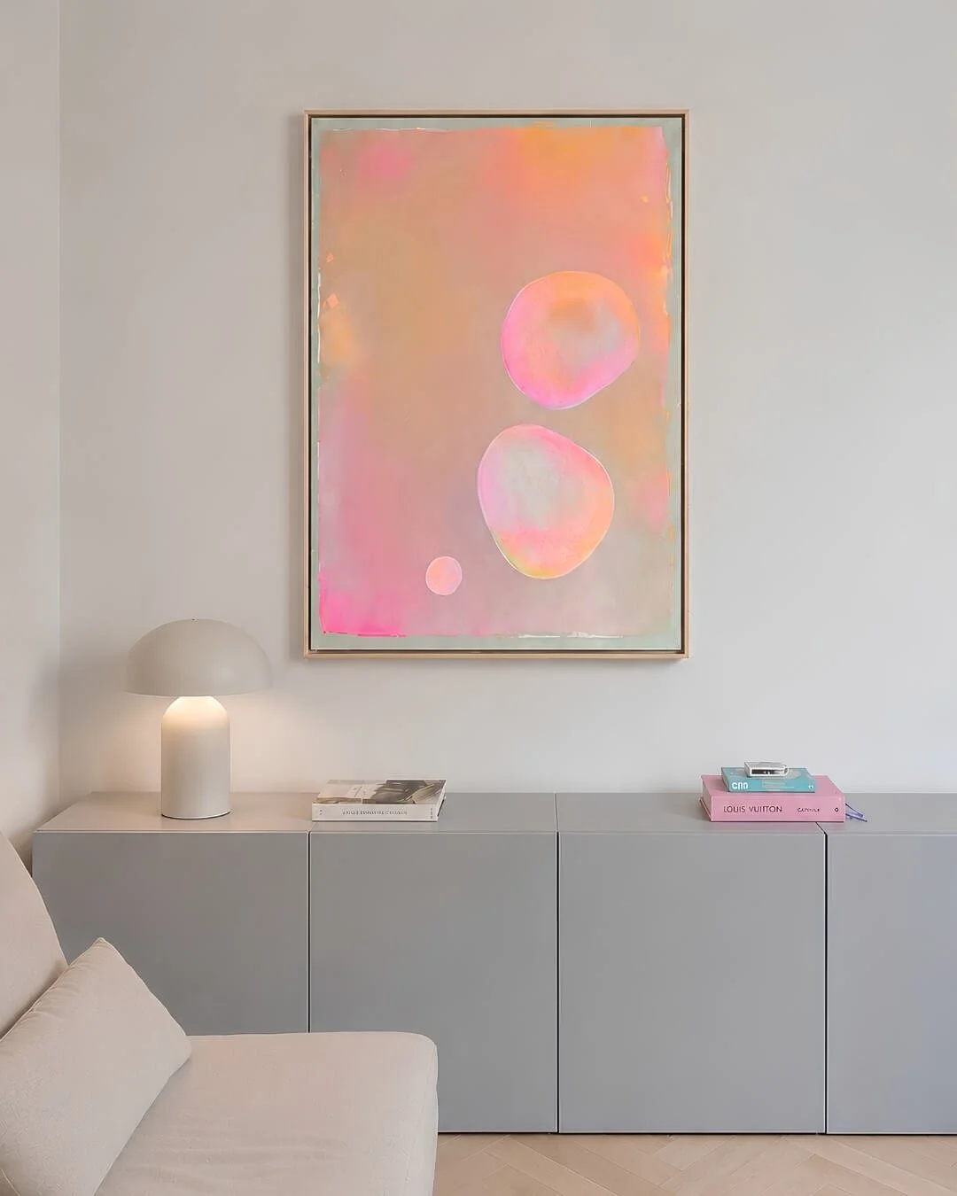 Side featuring the "Dream Bubble" artwork, scene shot