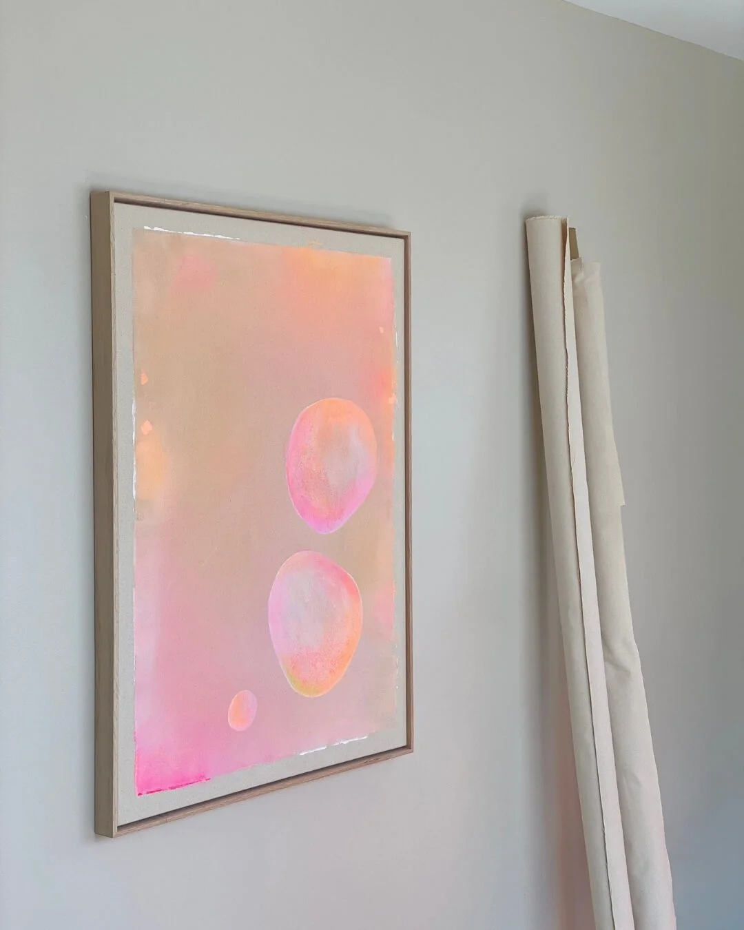 "Dream Bubble" viewed from the side, with a shadow-gap frame.