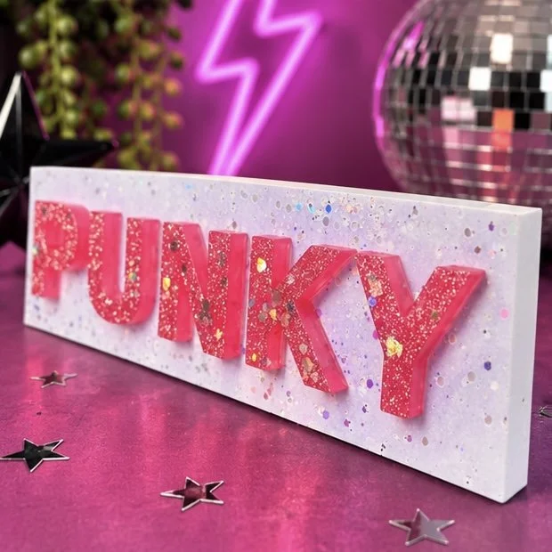 Bloc mot 🧷 PUNKY