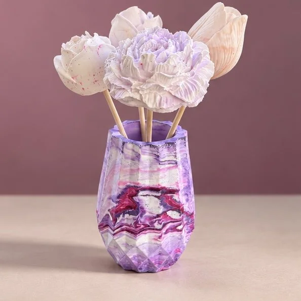Vase marbré et ses 4 fleurs 🌷
