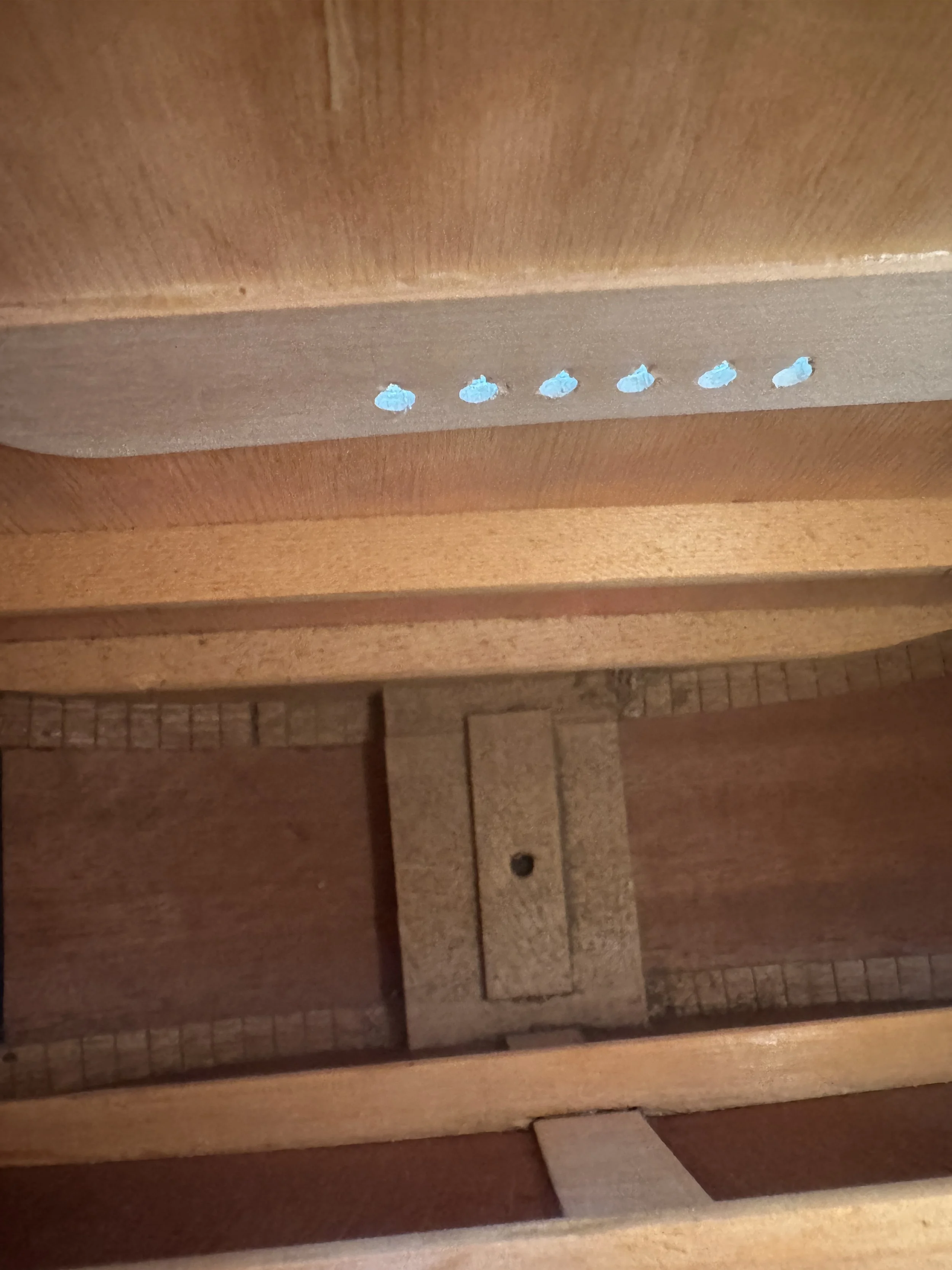 ladder top bracing Washburn 5244