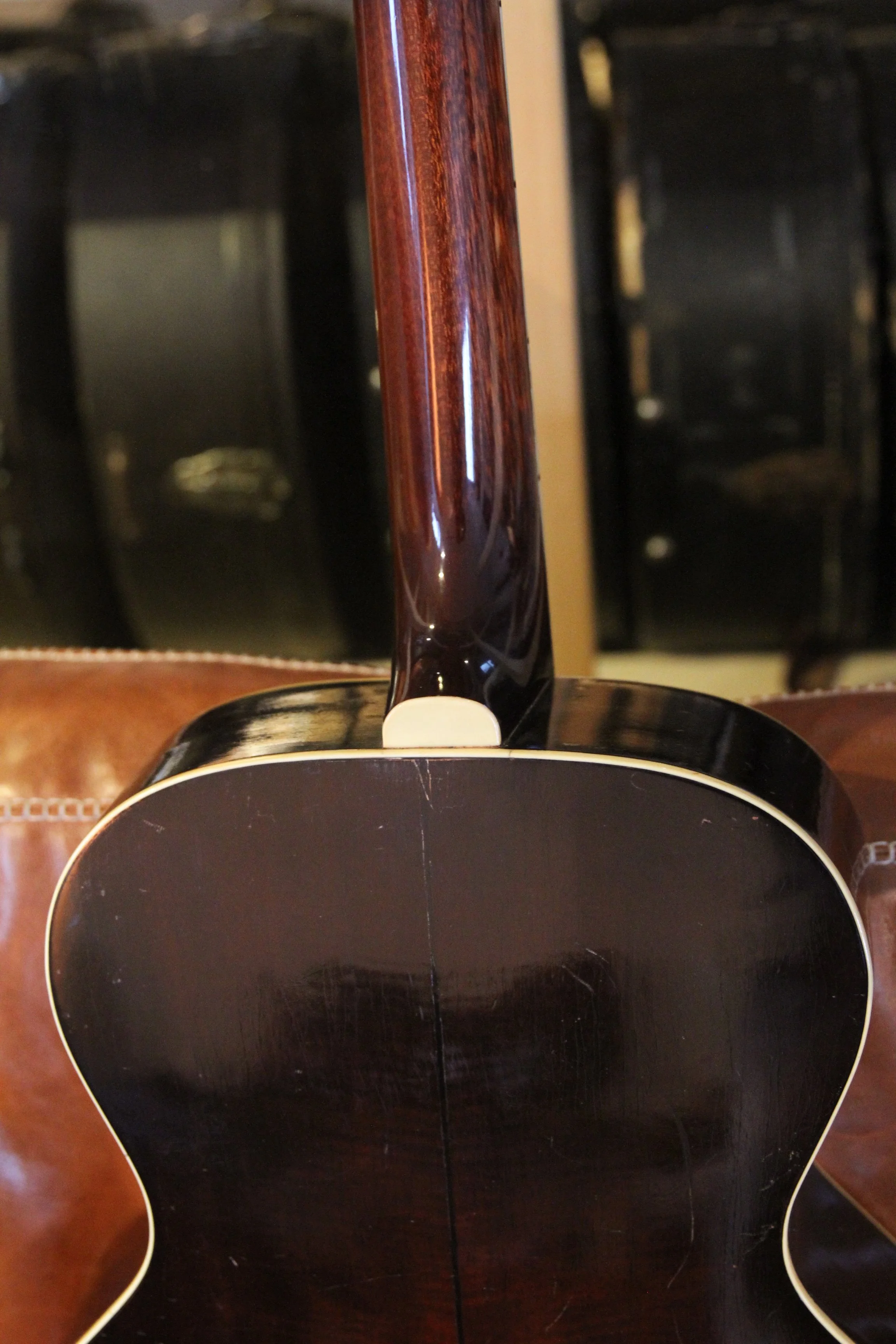 body back and converted and reshaped neck back of Weymann Professional 1939