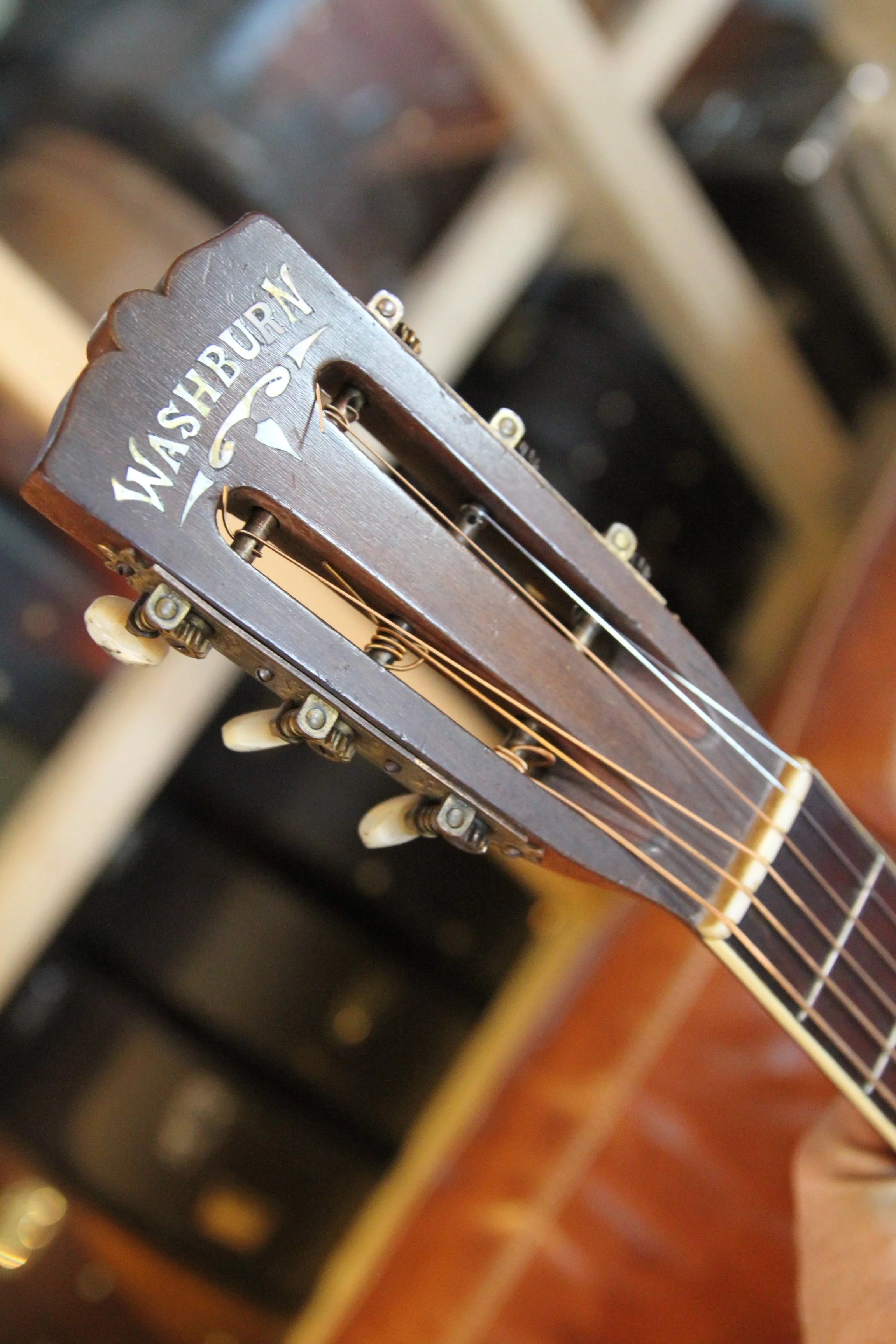 slotted headstock with logo Wasburn 5234 1928