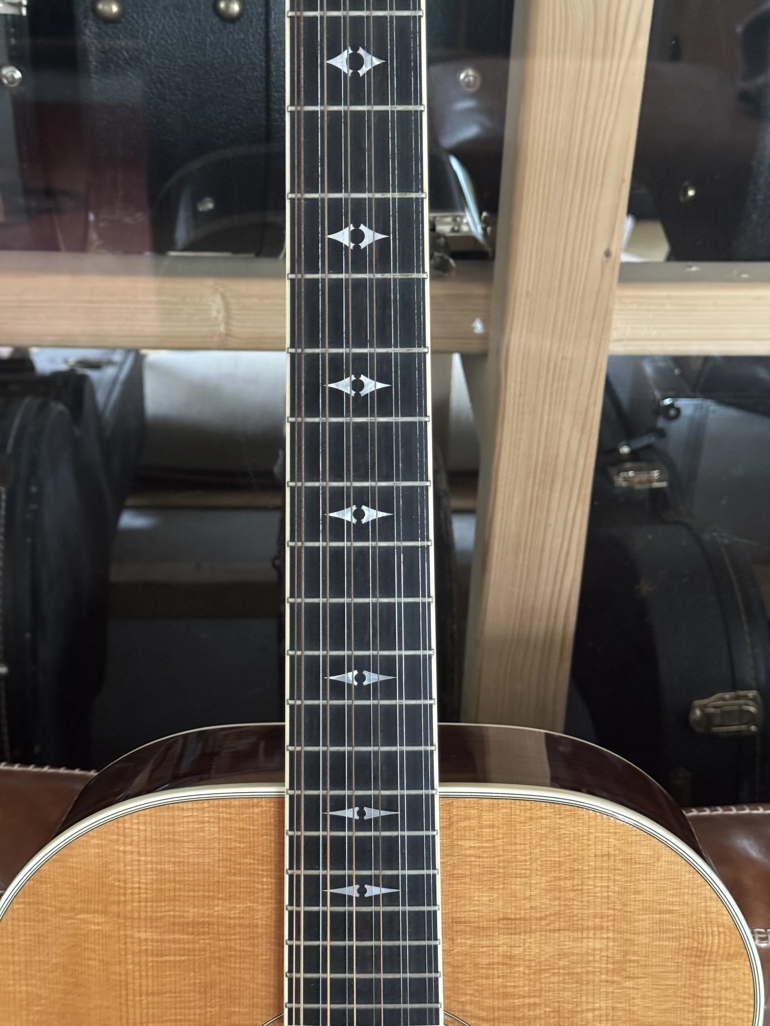 ebony fretboard with inlays Taylor 855 , 1997