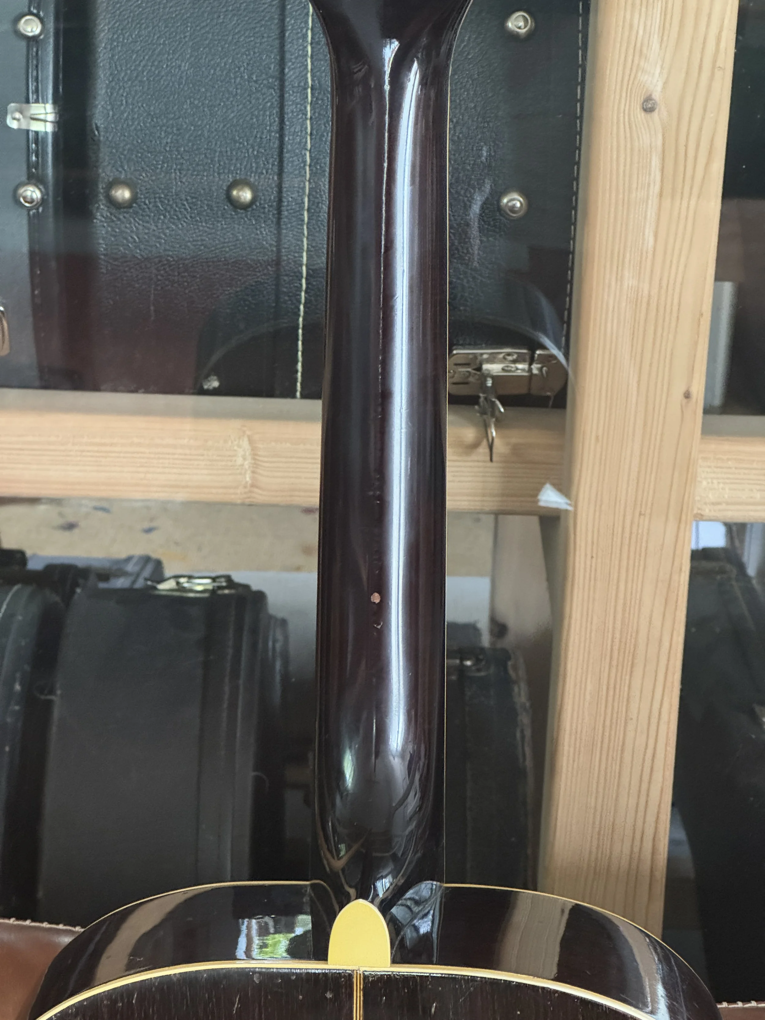 shaped and refinished 12fret neck back of Bronson Master Jumbo 1938