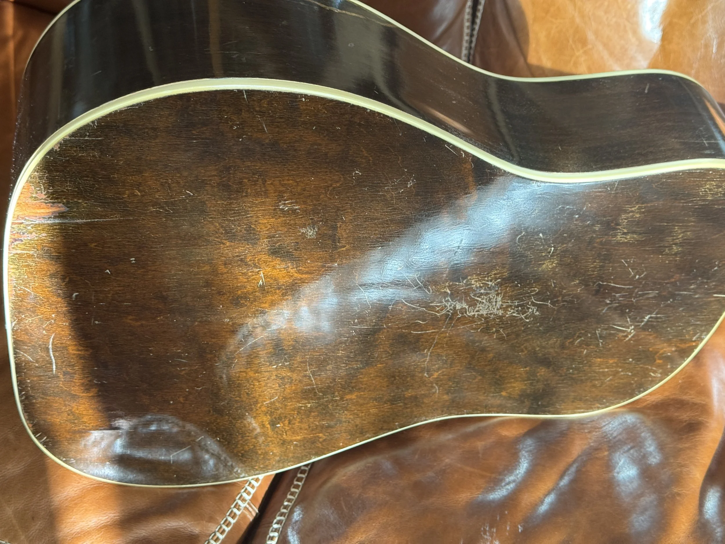 darkened maple back of HG-22, 1931