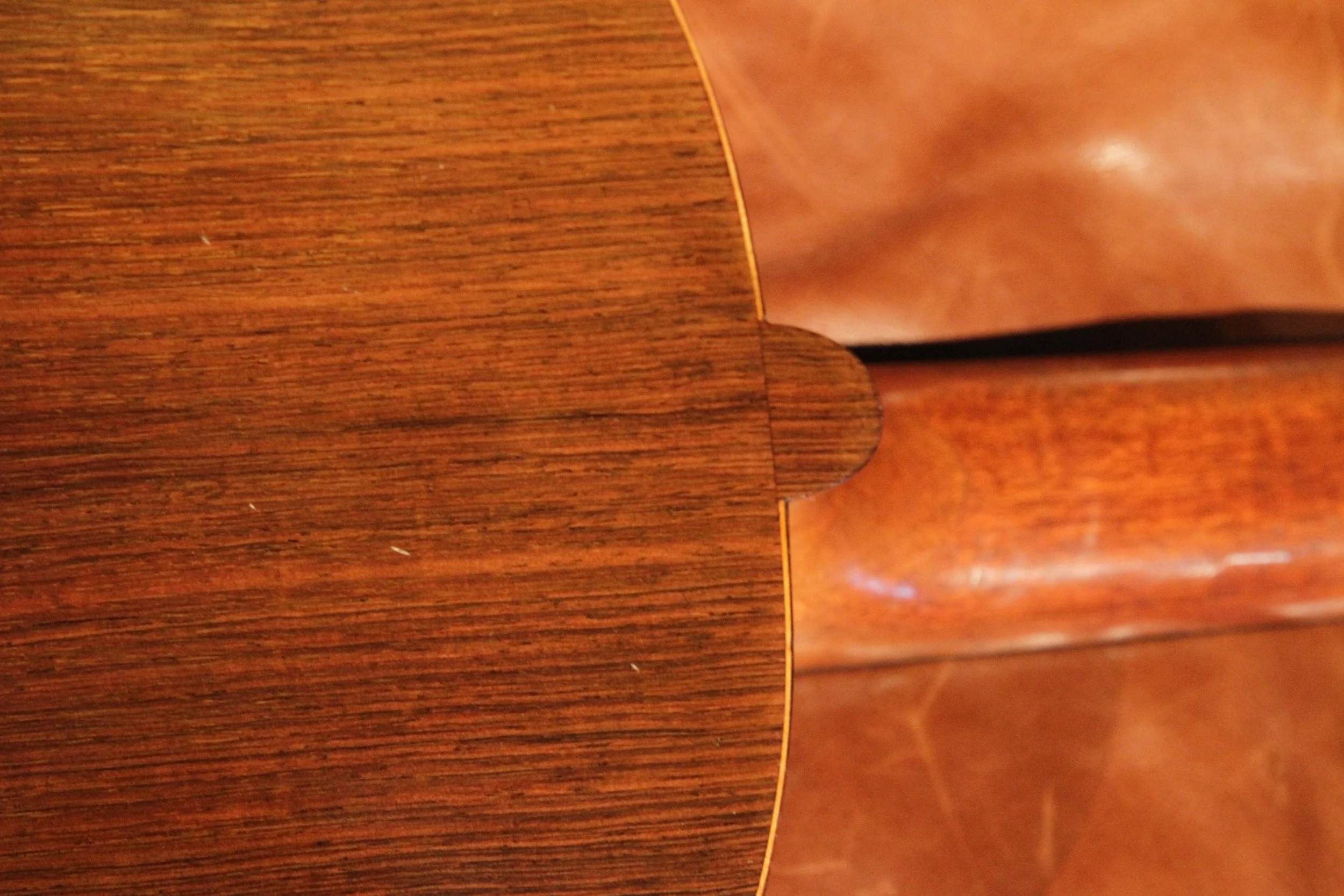 neck joint and back detail of Manouk Papazzian classic guitar