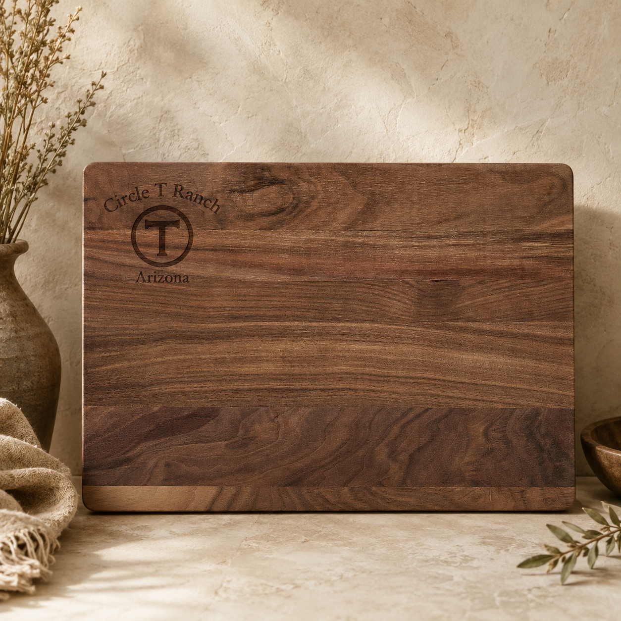 custom engraved walnut cutting board shoponthemark.png