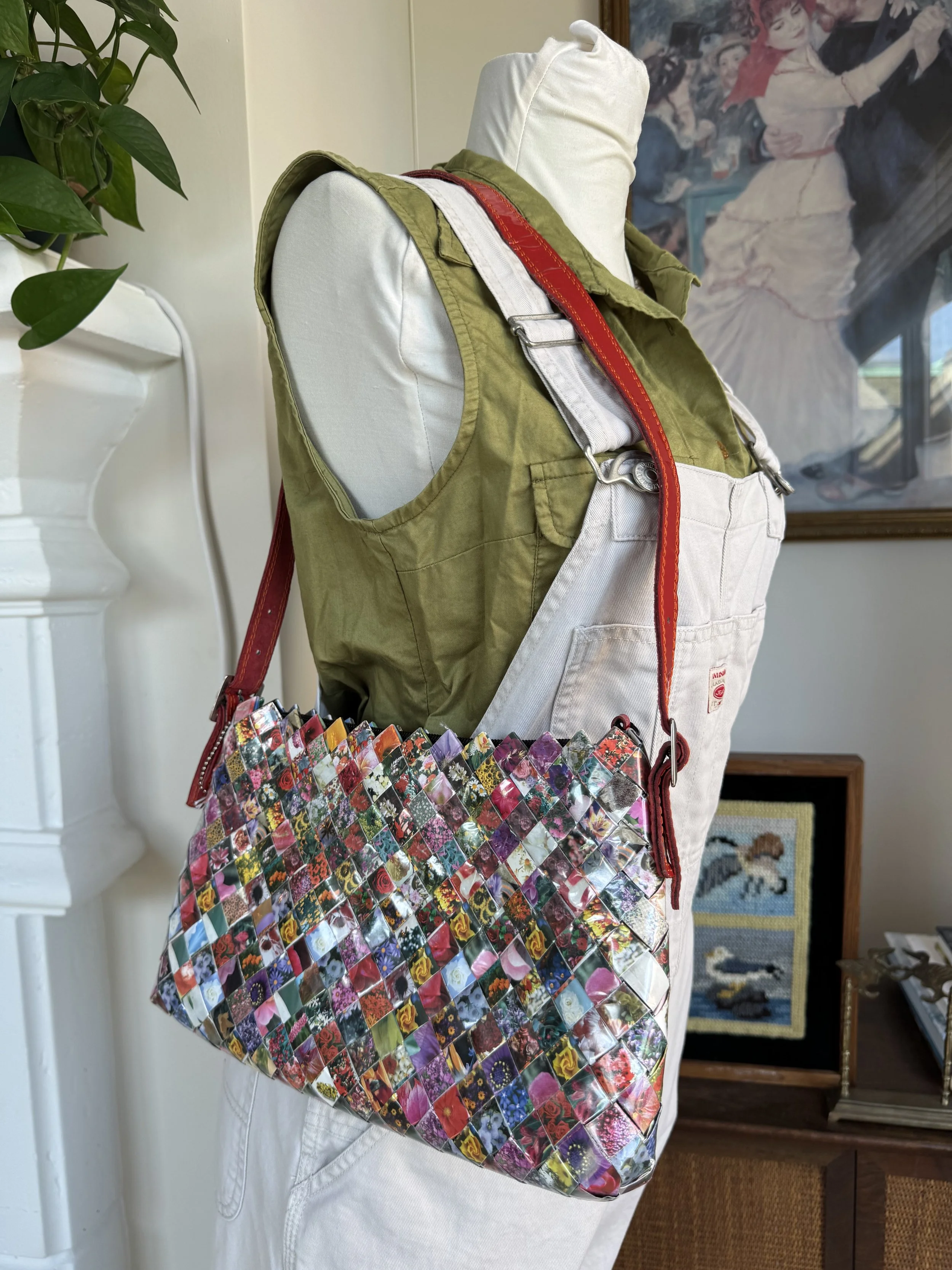 Vintage Retro Wrapper Shoulder Bag