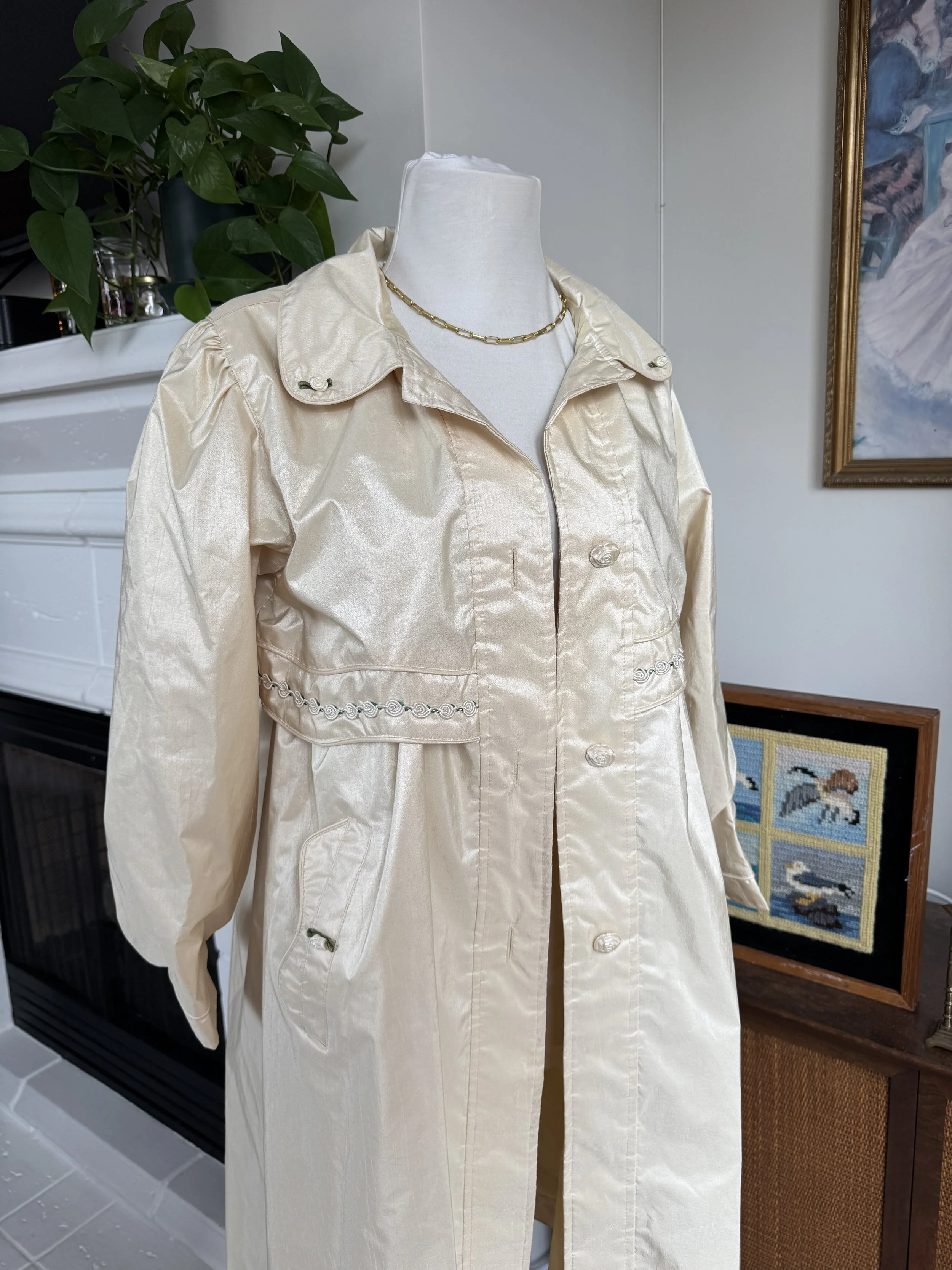 Vintage Ivory Floral Detail Tench Coat