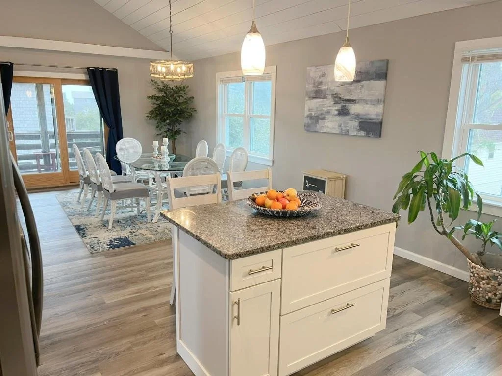 Kitchen is equipped with everything you will need 