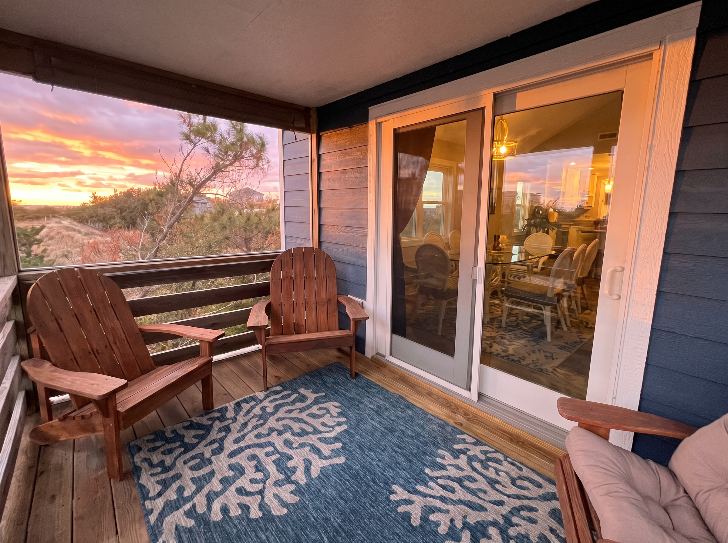 Screened porch off dining area