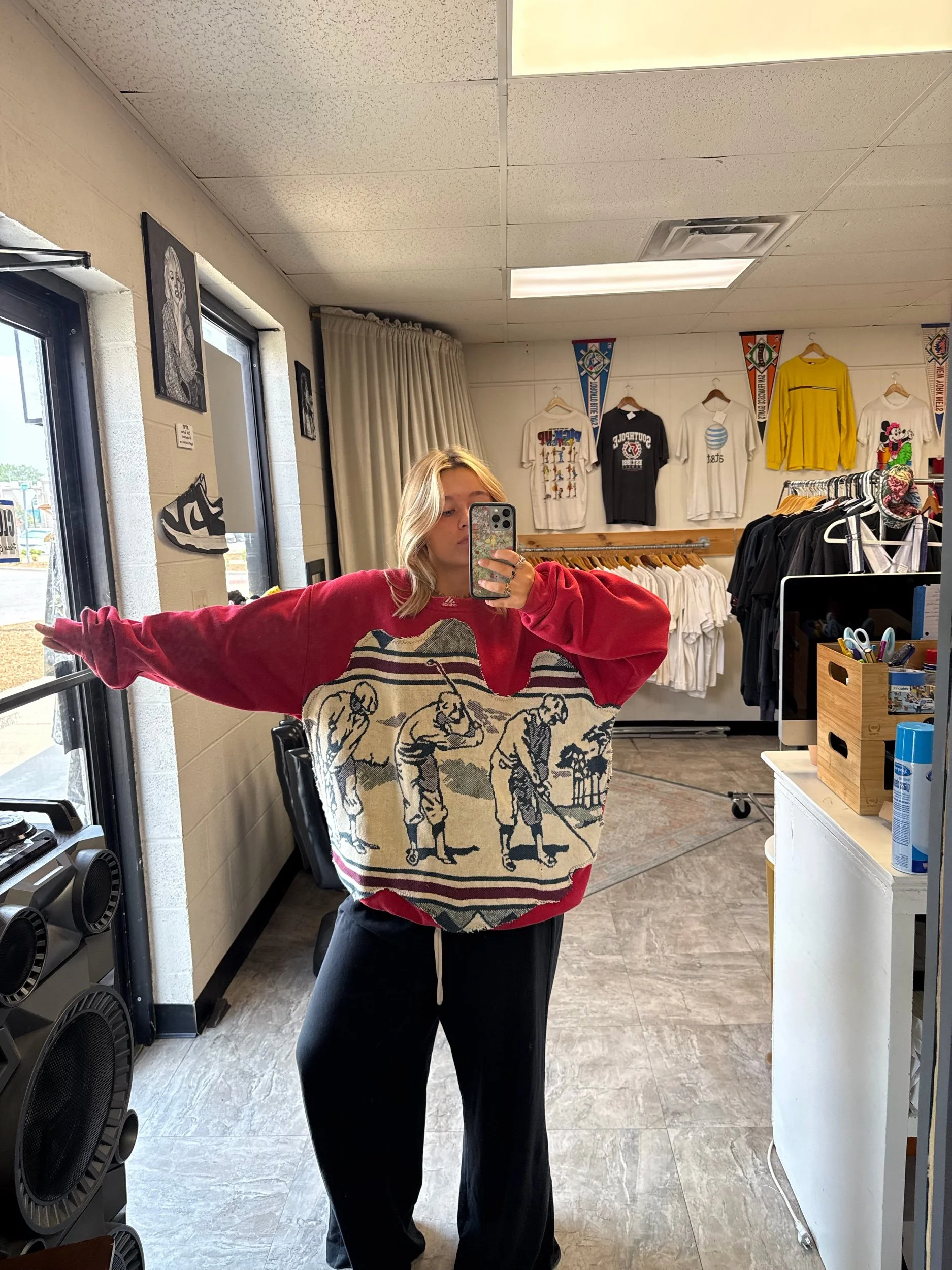 Golf tapestry crewneck