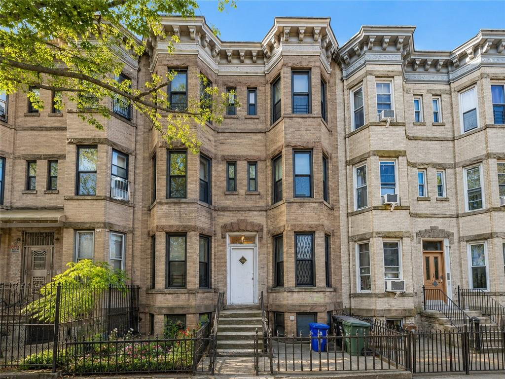 564 56th St, Brooklyn, NY 11220