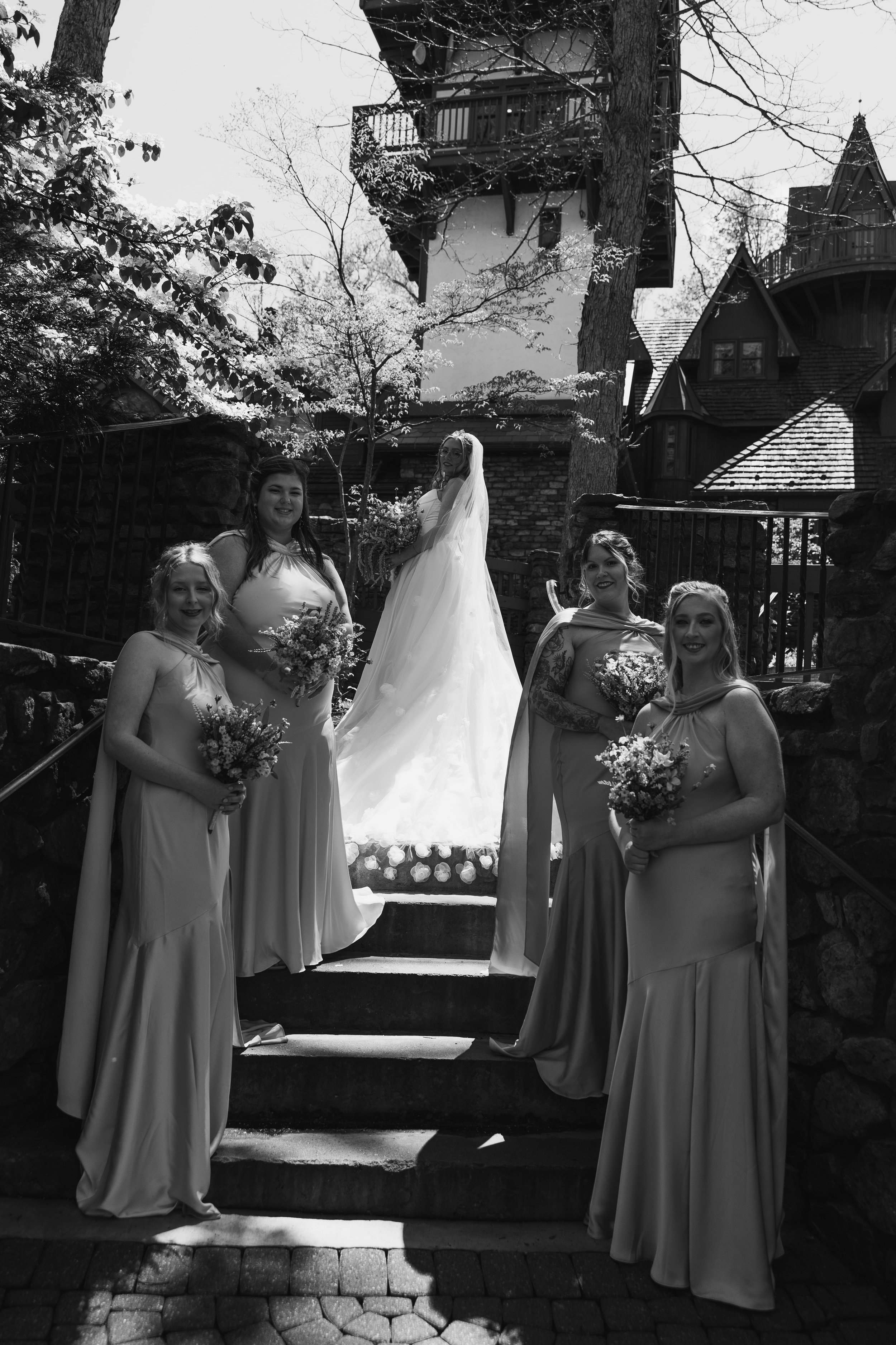 landolls-mohican-castle-bridal-party-stairs.jpg