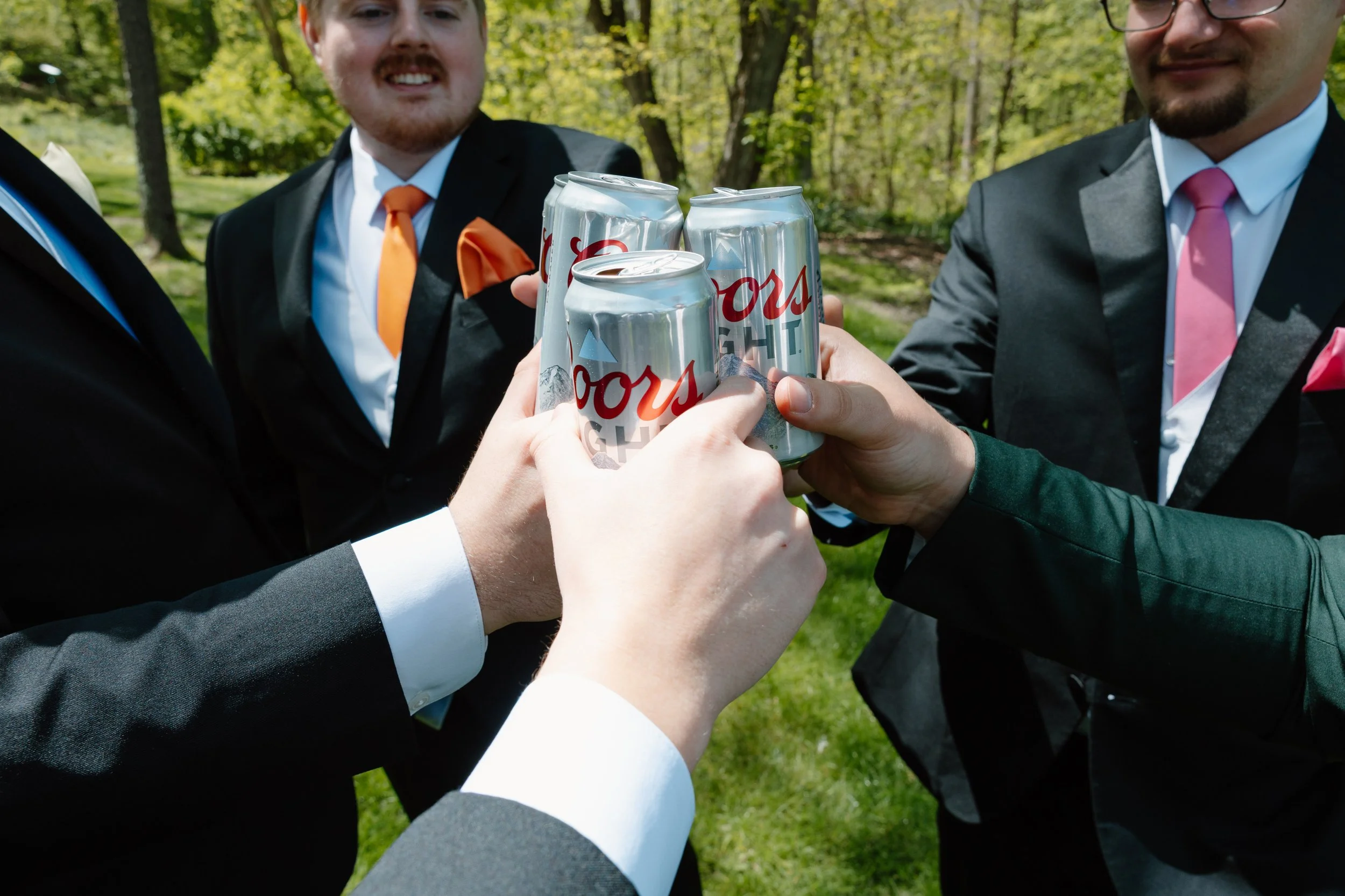 landolls-mohican-castle-groomsmen-toast.jpg