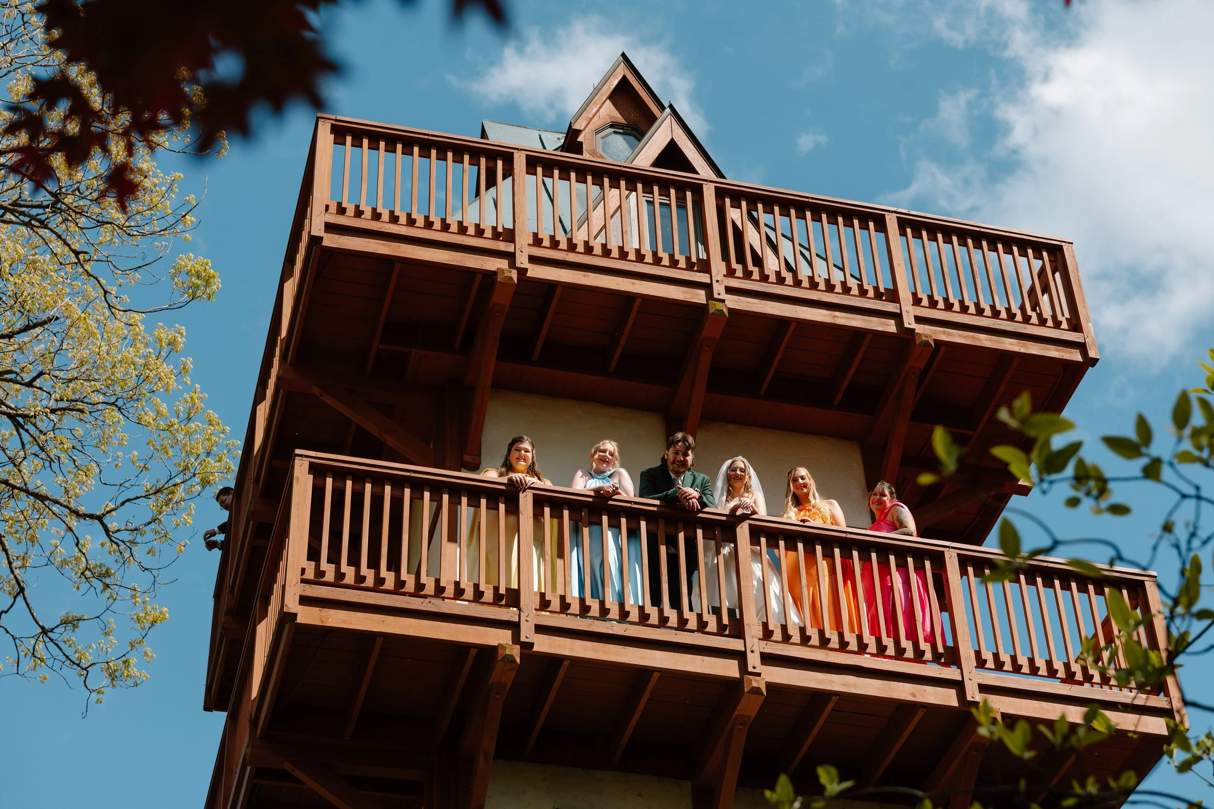 landolls-mohican-castle-wedding-party-balcony.jpg