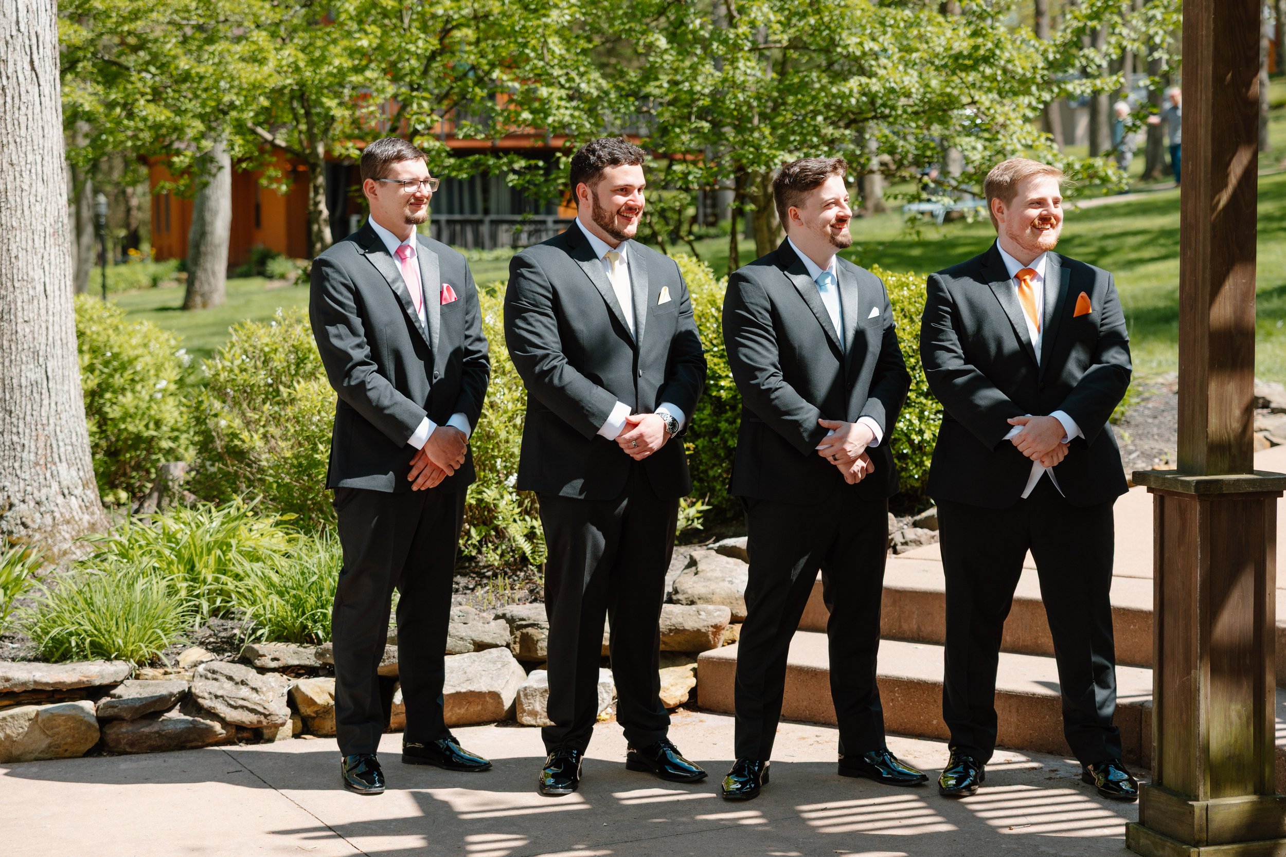 landolls-mohican-castle-groomsmen-at-altar.jpg