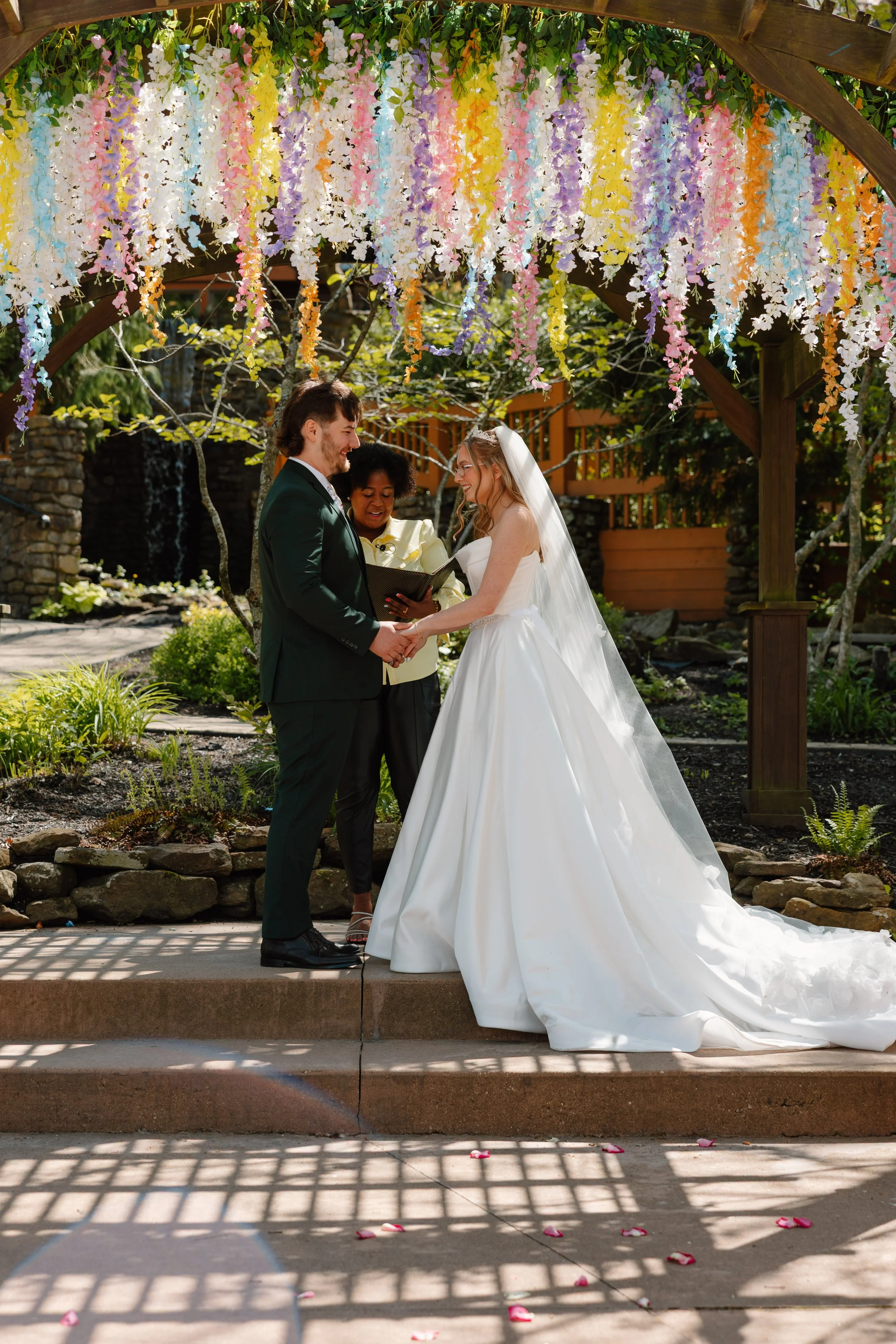landolls-mohican-castle-wedding-vow-exchange.jpg