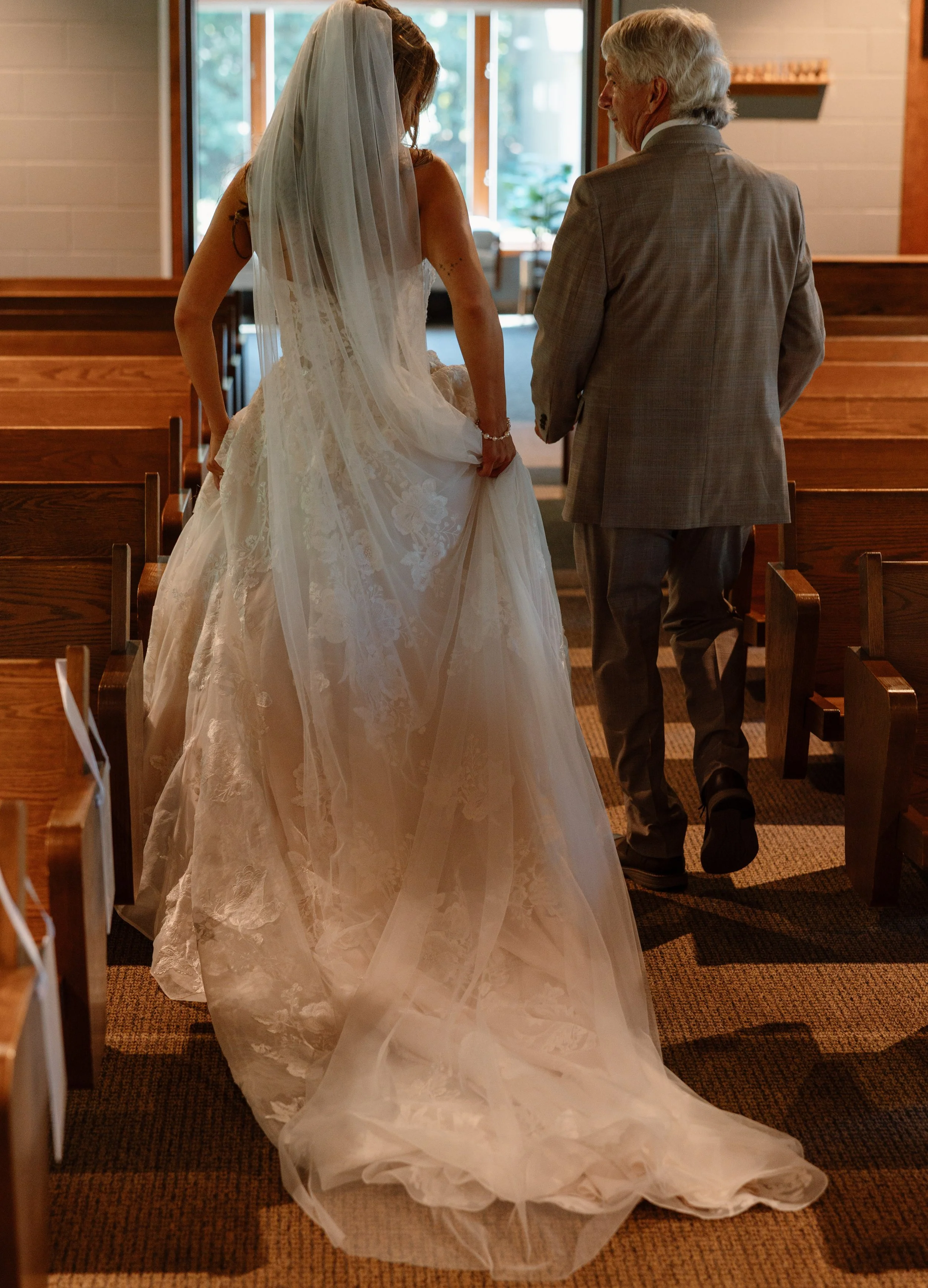 Kerrie_Arthur_Documentry_Style_Wedding_Saugtuck,MI-8.jpg