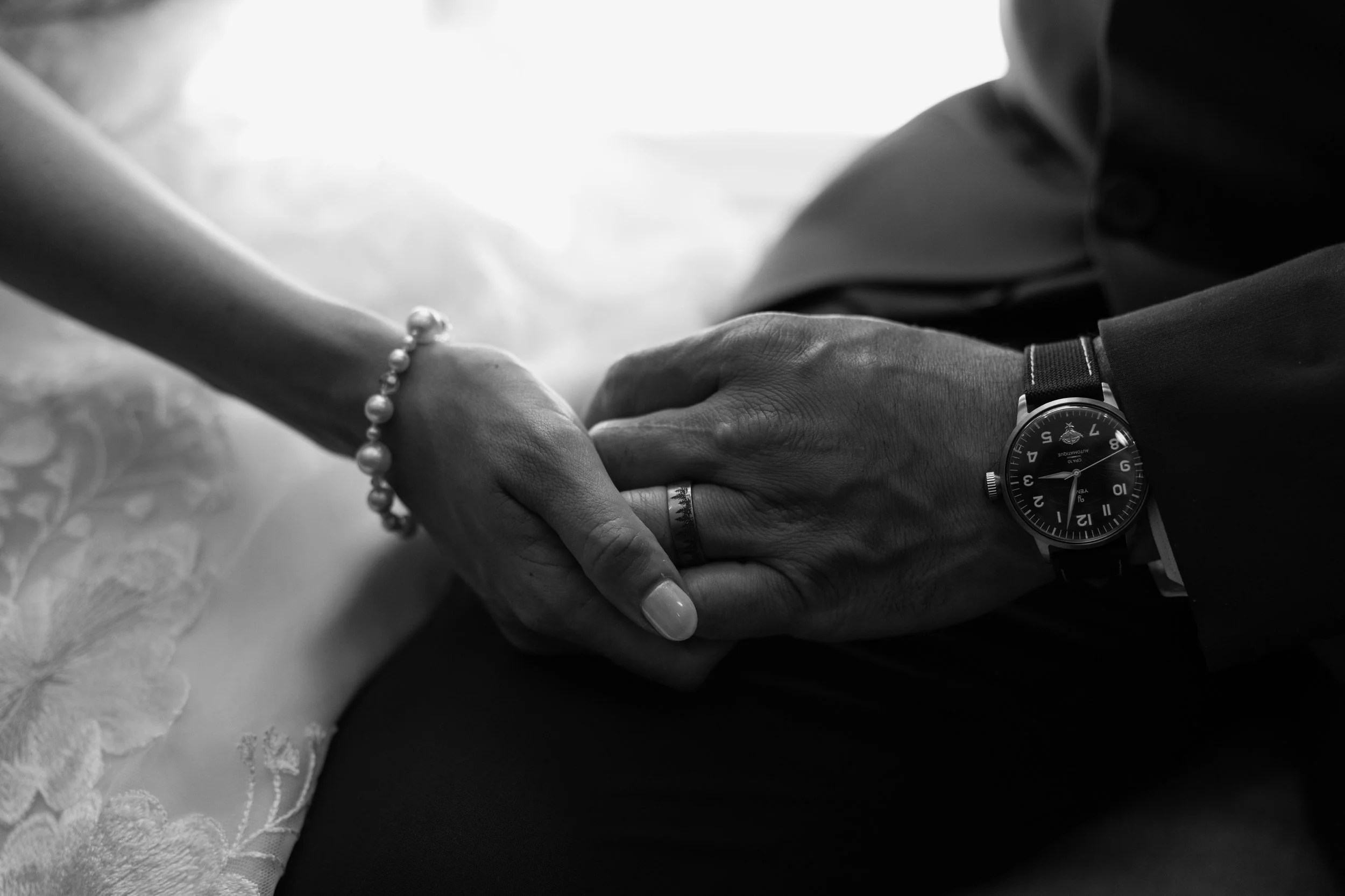 Kerrie_Arthur_Documentry_Style_Wedding_Saugtuck,MI-12.jpg