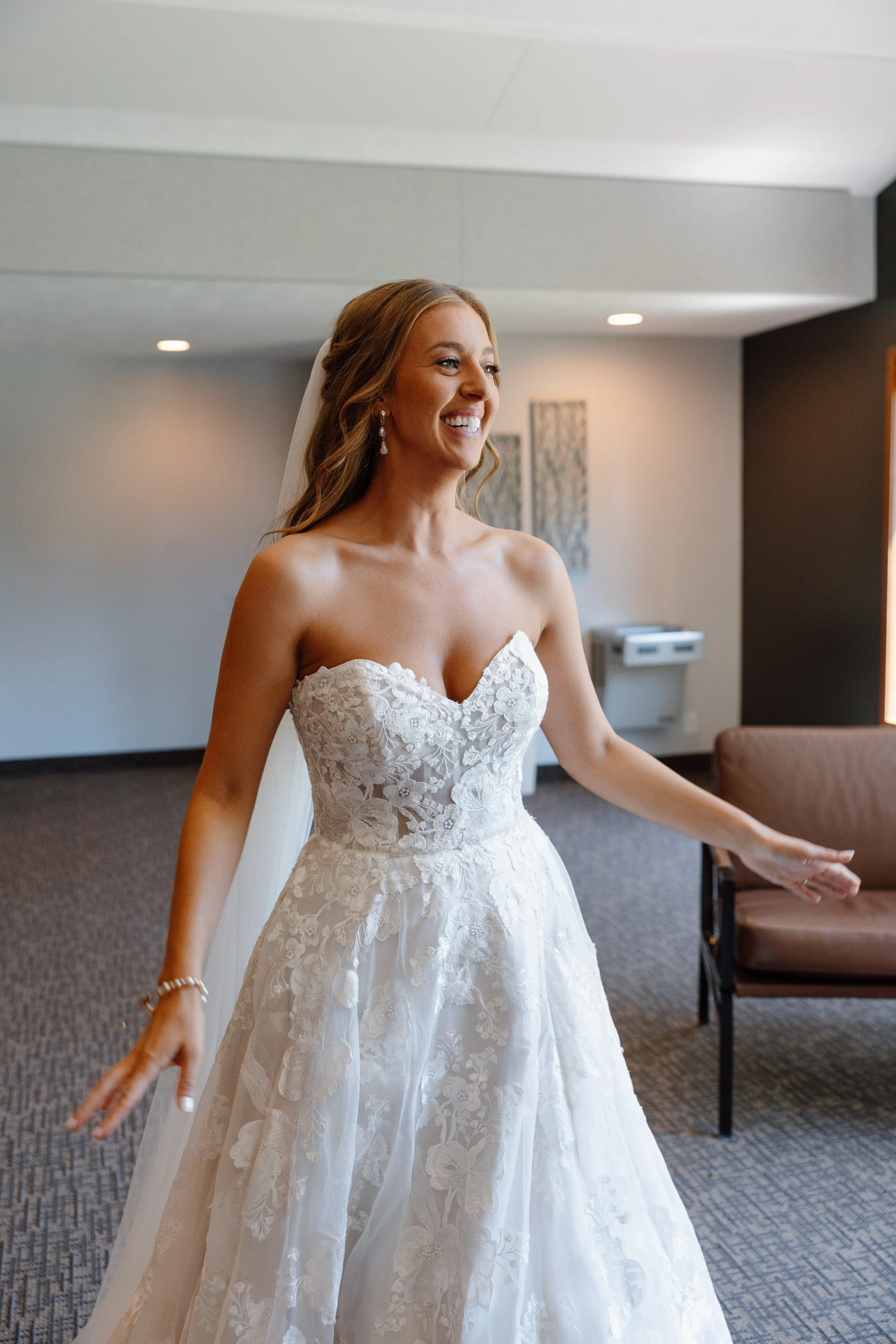Kerrie_Arthur_Documentry_Style_Wedding_Saugtuck,MI-13.jpg