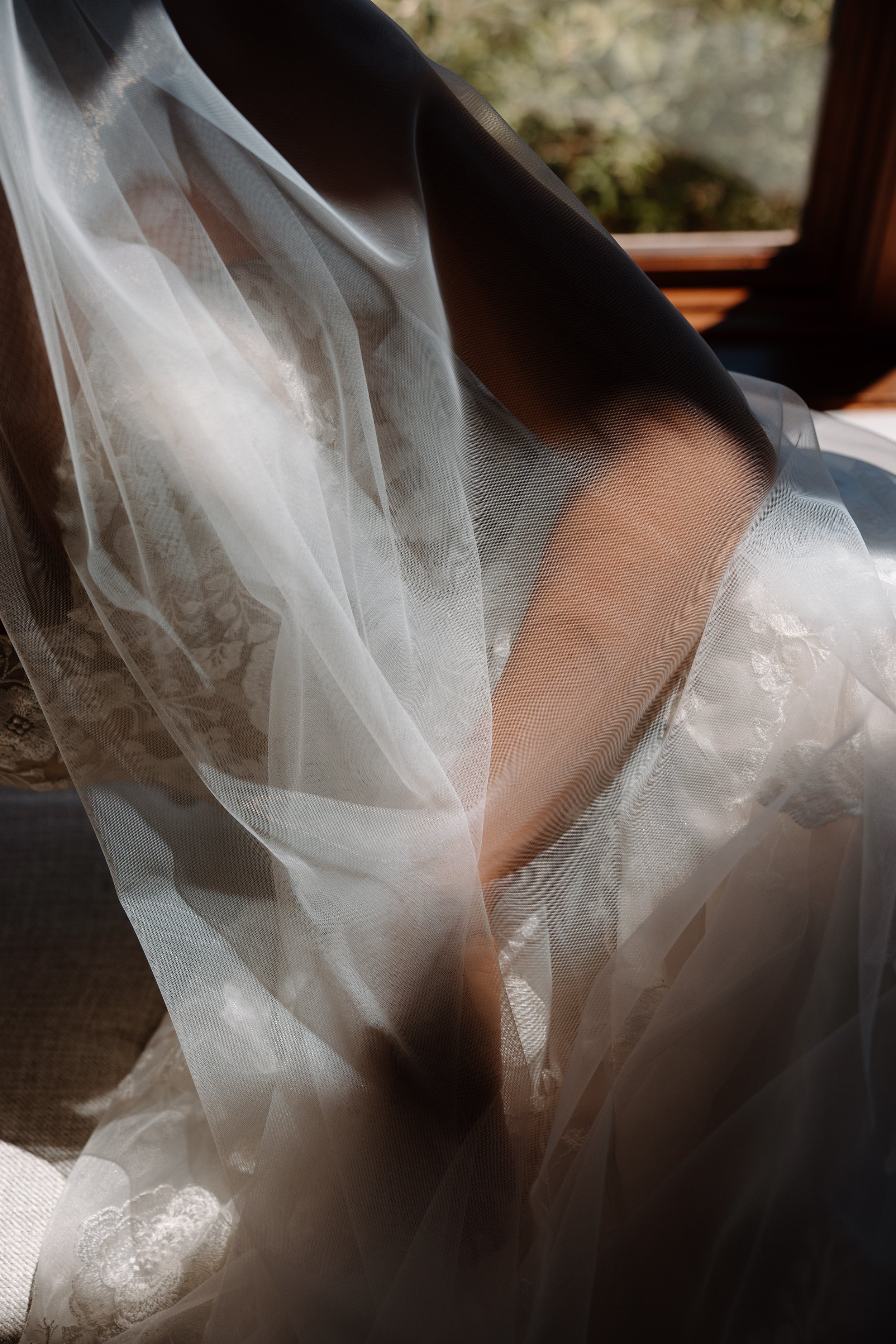 Kerrie_Arthur_Documentry_Style_Wedding_Saugtuck,MI-18.jpg