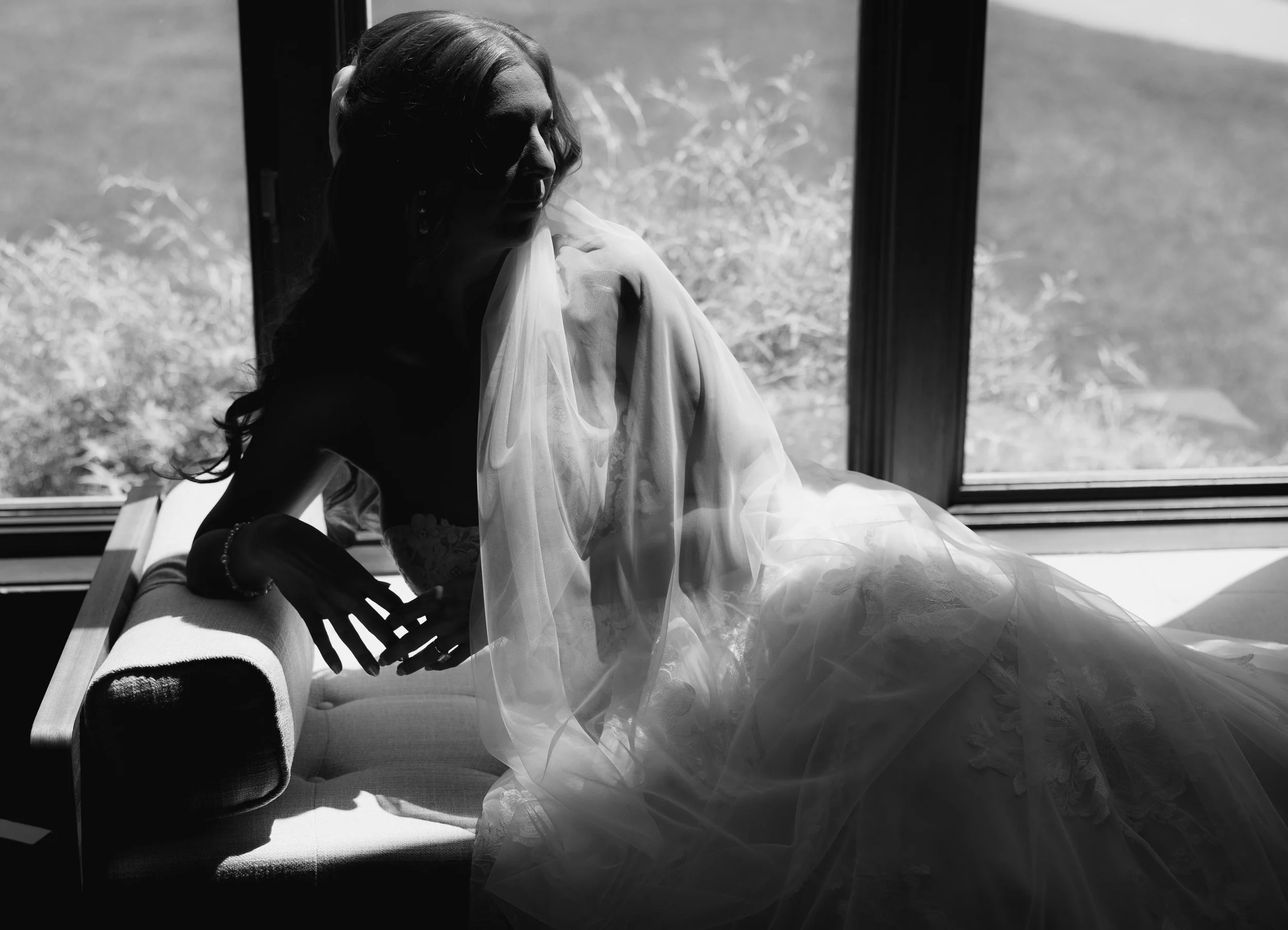Kerrie_Arthur_Documentry_Style_Wedding_Saugtuck,MI-20.jpg