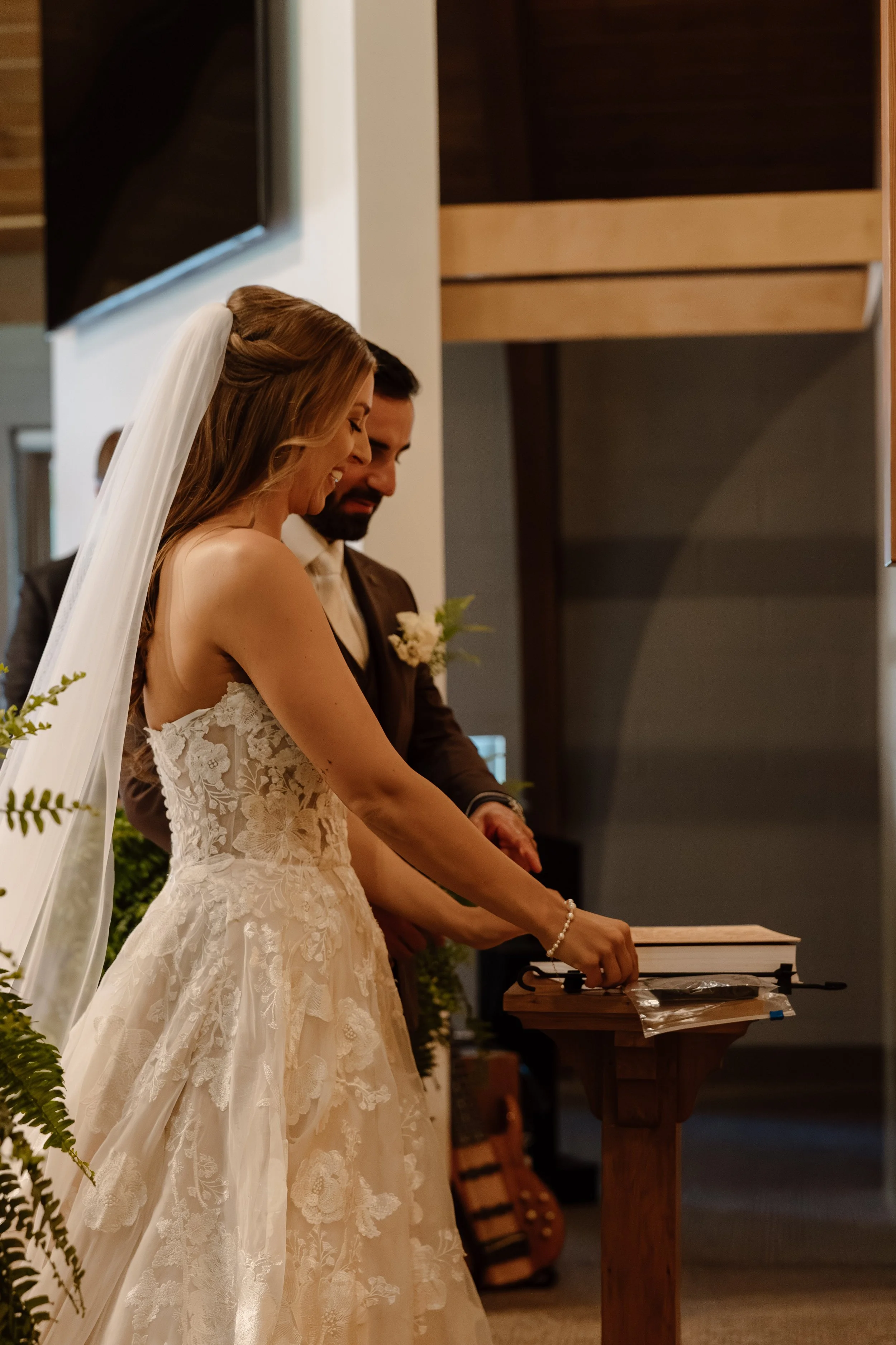 Kerrie_Arthur_Documentry_Style_Wedding_Saugtuck,MI-27.jpg