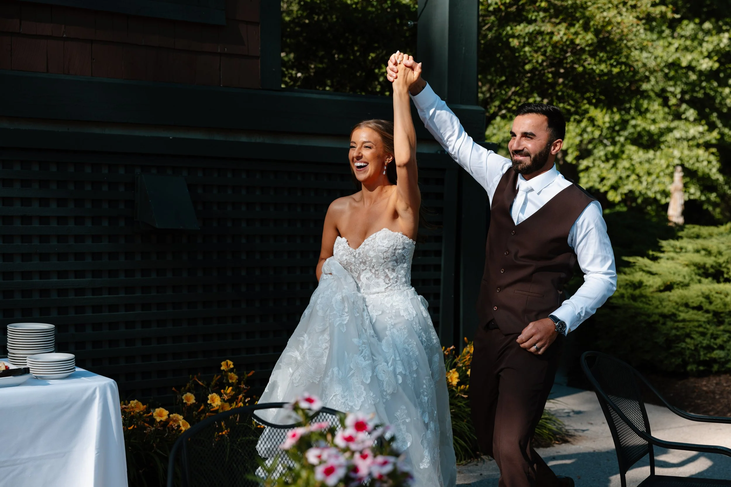 Kerrie_Arthur_Documentry_Style_Wedding_Saugtuck,MI-55.jpg